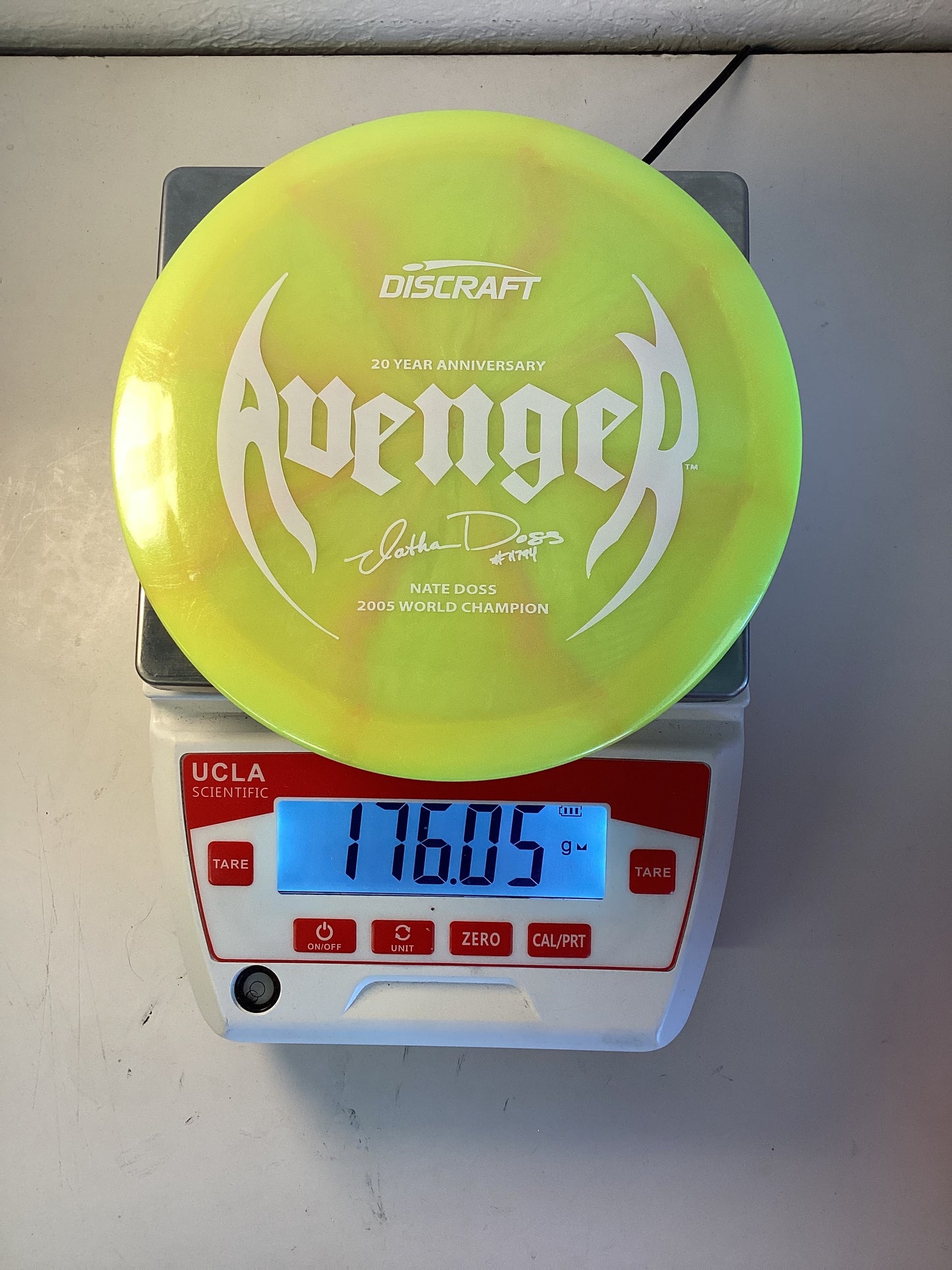 Discraft Colorshift Z Swirl Avenger - Nate Doss 20 Year Anniverary