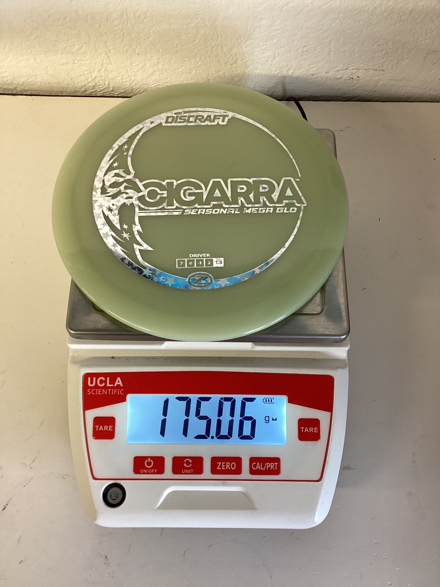 Discraft Seasonal Mega Glo Cigarra