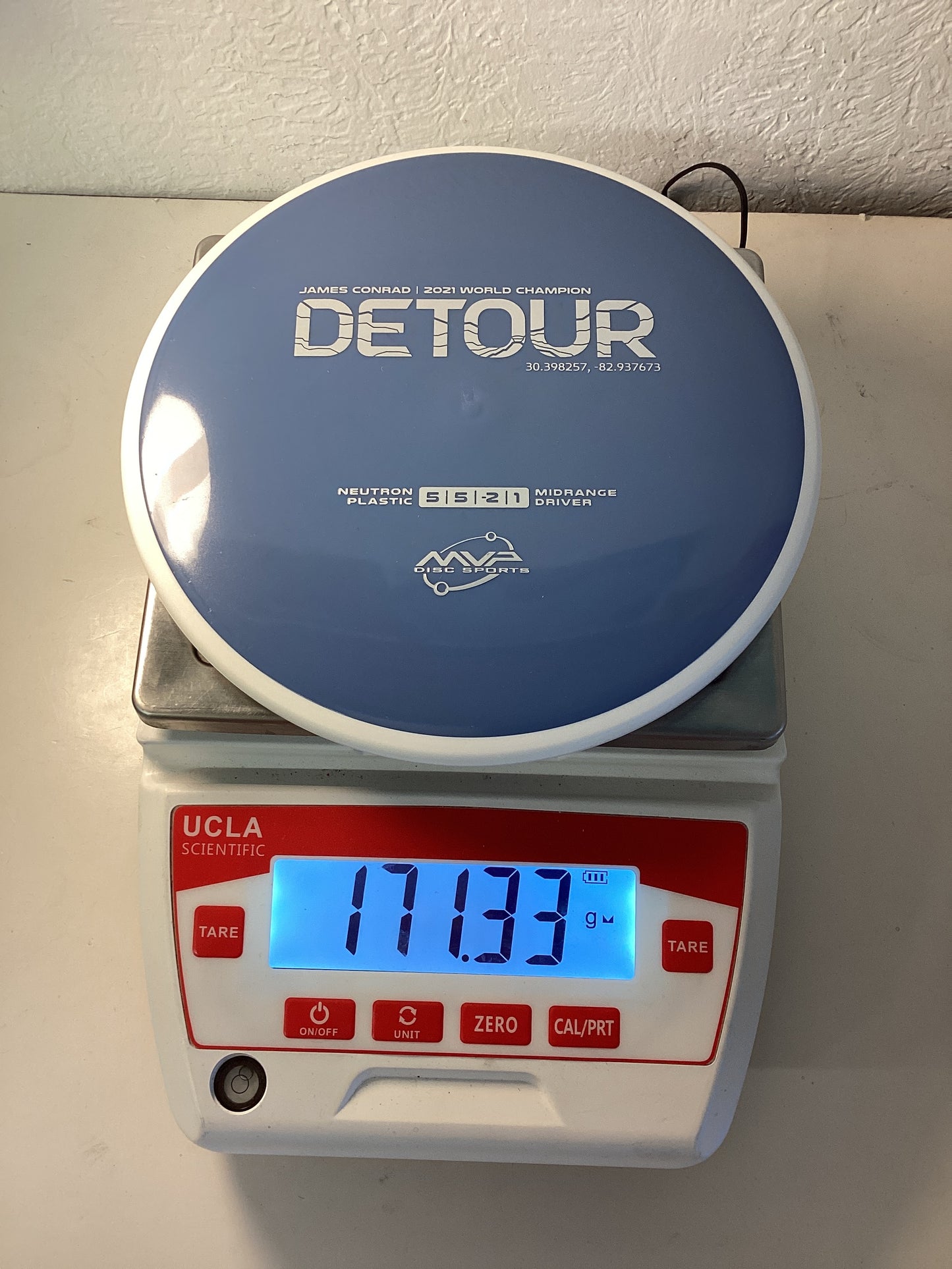 MVP Neutron Detour - Project Lab Coat