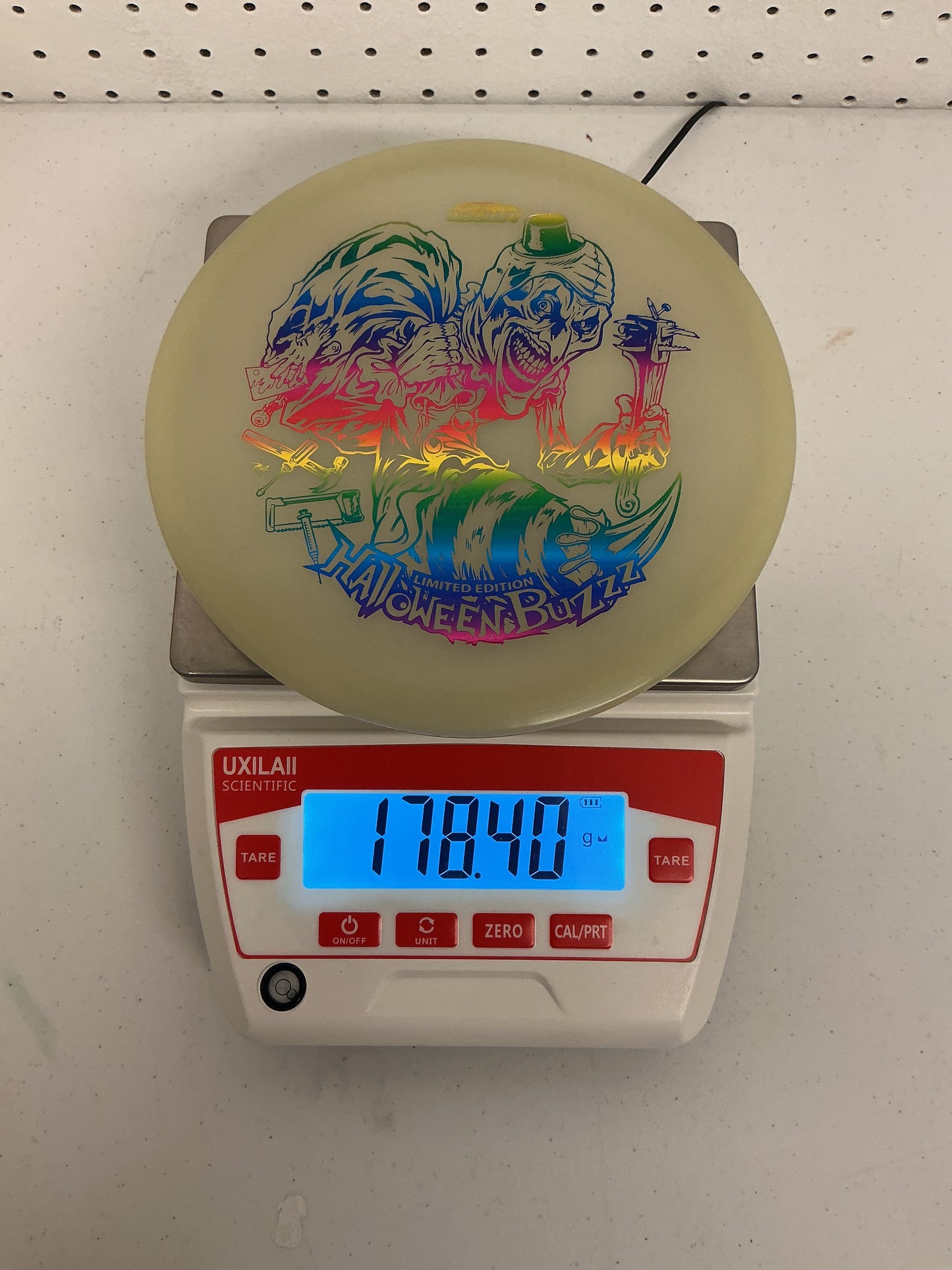 Discraft Mega-Glo Buzzz - 2025 Halloween Special Edition