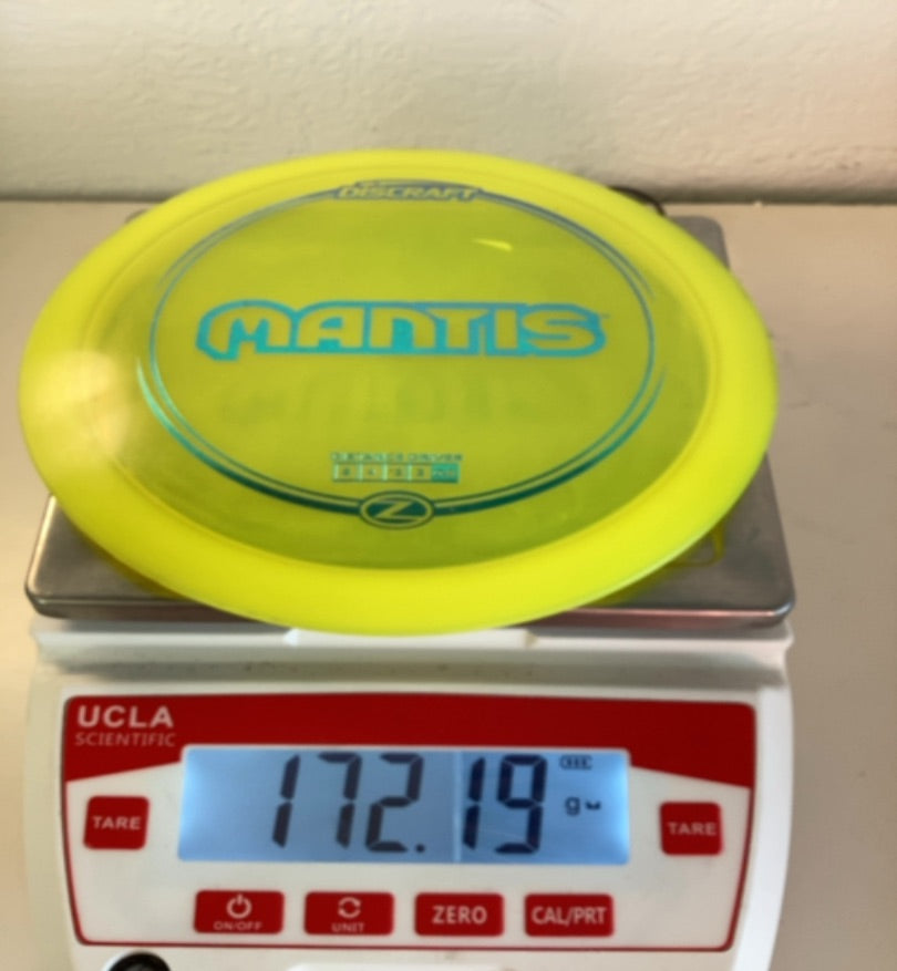 Discraft-Z-Mantis-Yellow-172.19g PRE-OWNED
