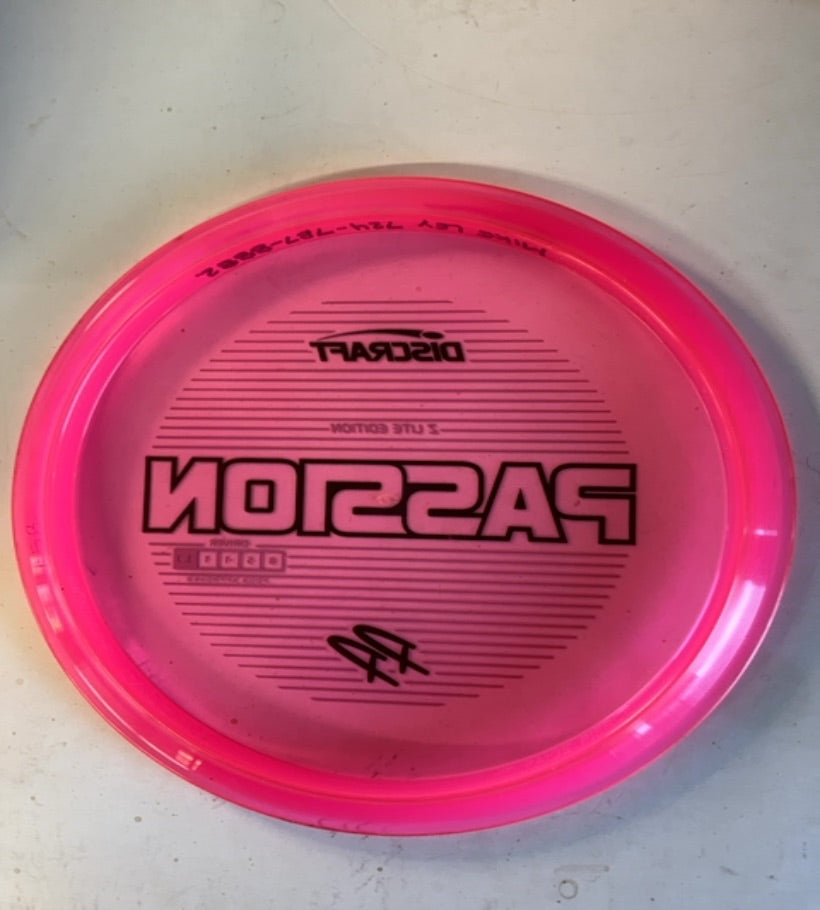 Discraft-Z Lite-Passion-Pink-160.41g PRE-OWNED