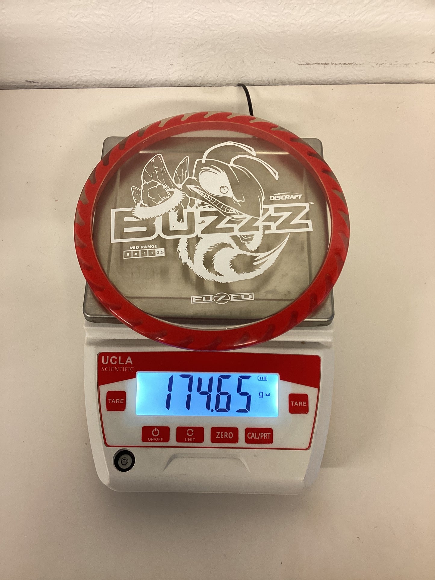 Discraft Fuzed Line Buzzz with Saw Pattern