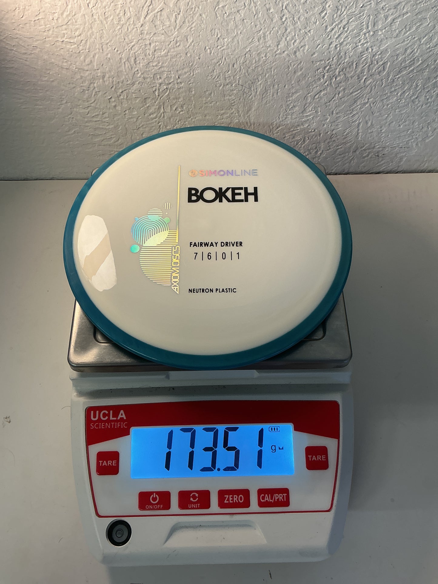 Axiom Simon Line Neutron Bokeh