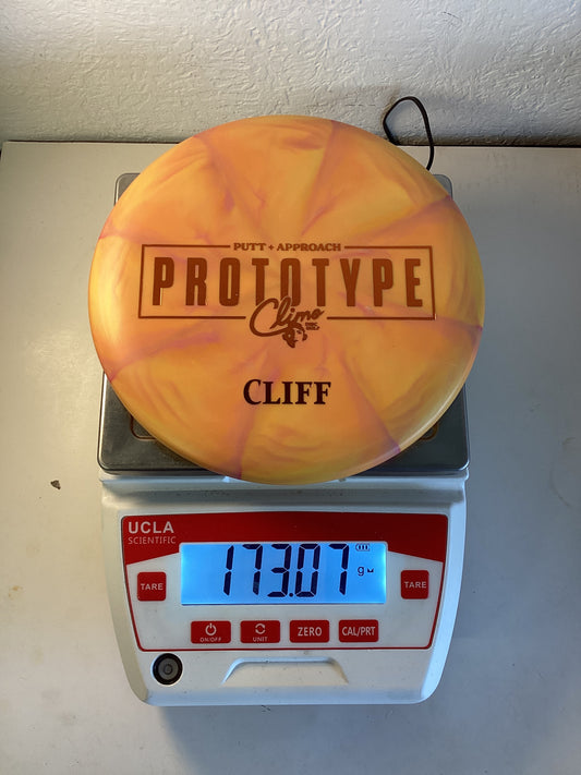 Climo Disc Golf Trophy Line Cliff - Prototype