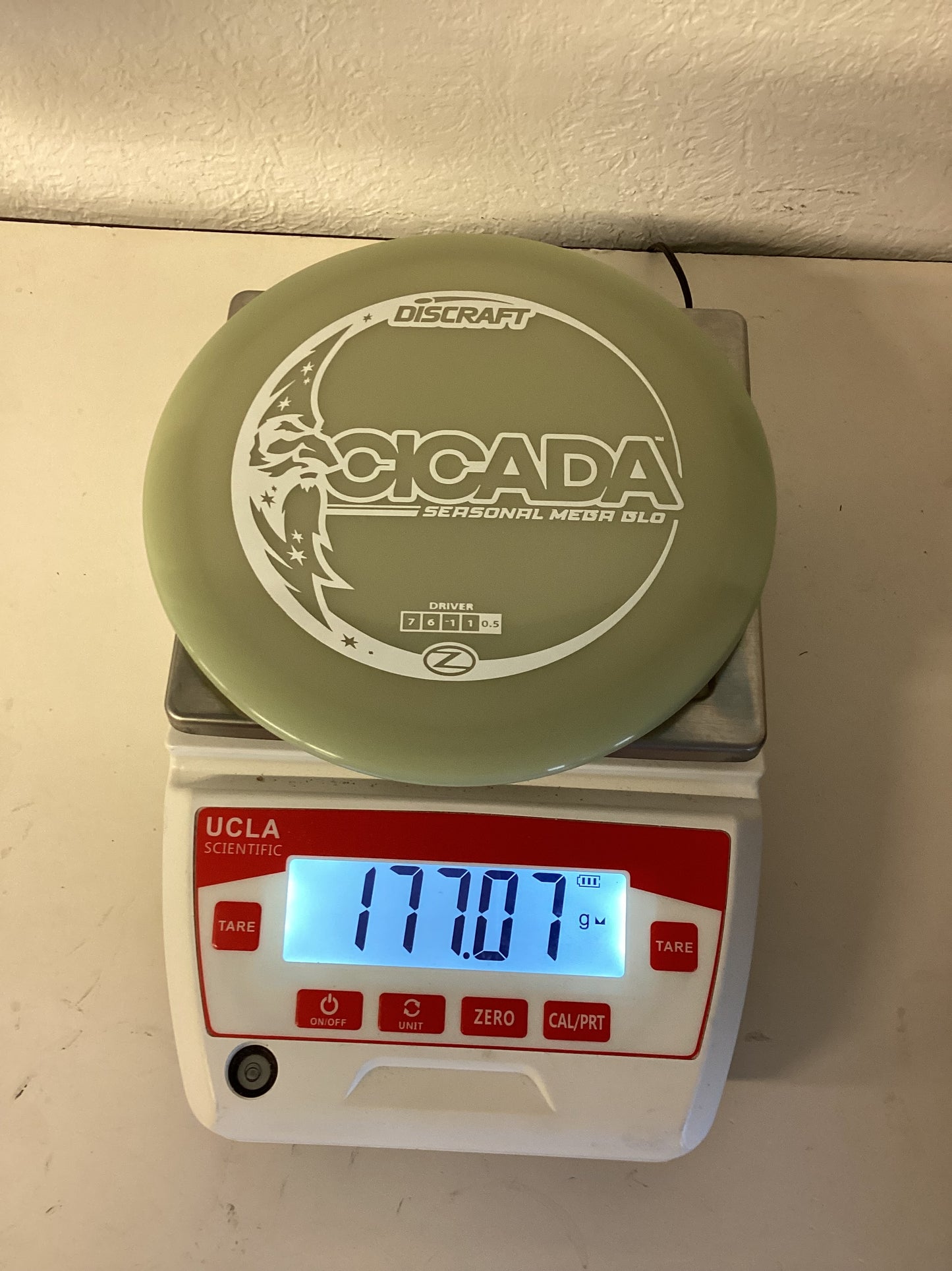 Discraft Seasonal Mega Glo Cicada