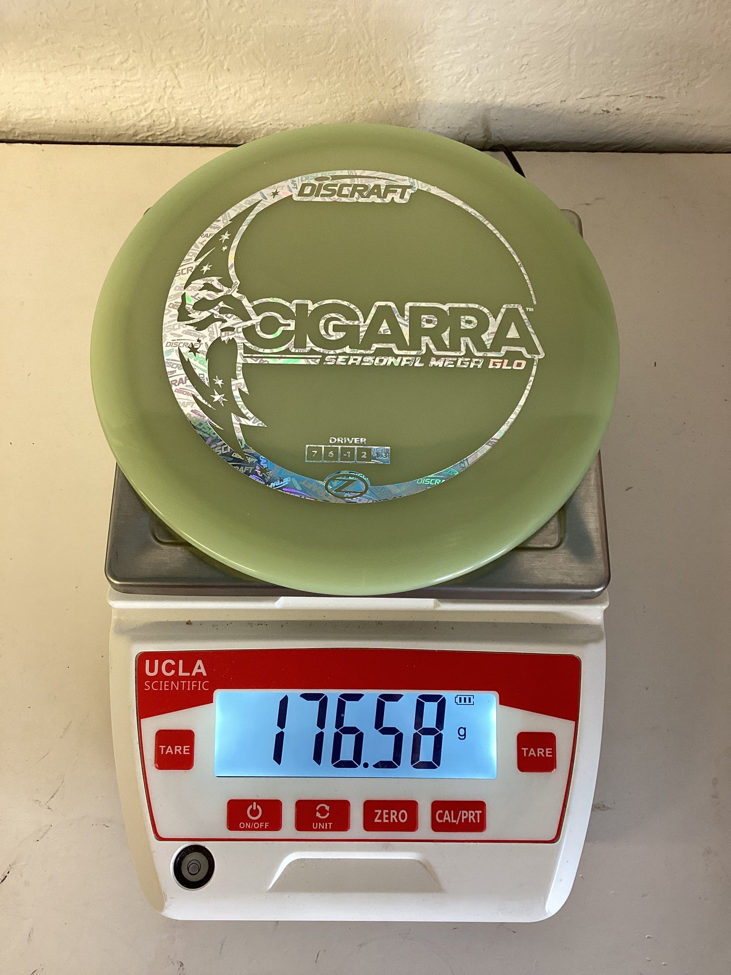 Discraft Seasonal Mega Glo Cigarra