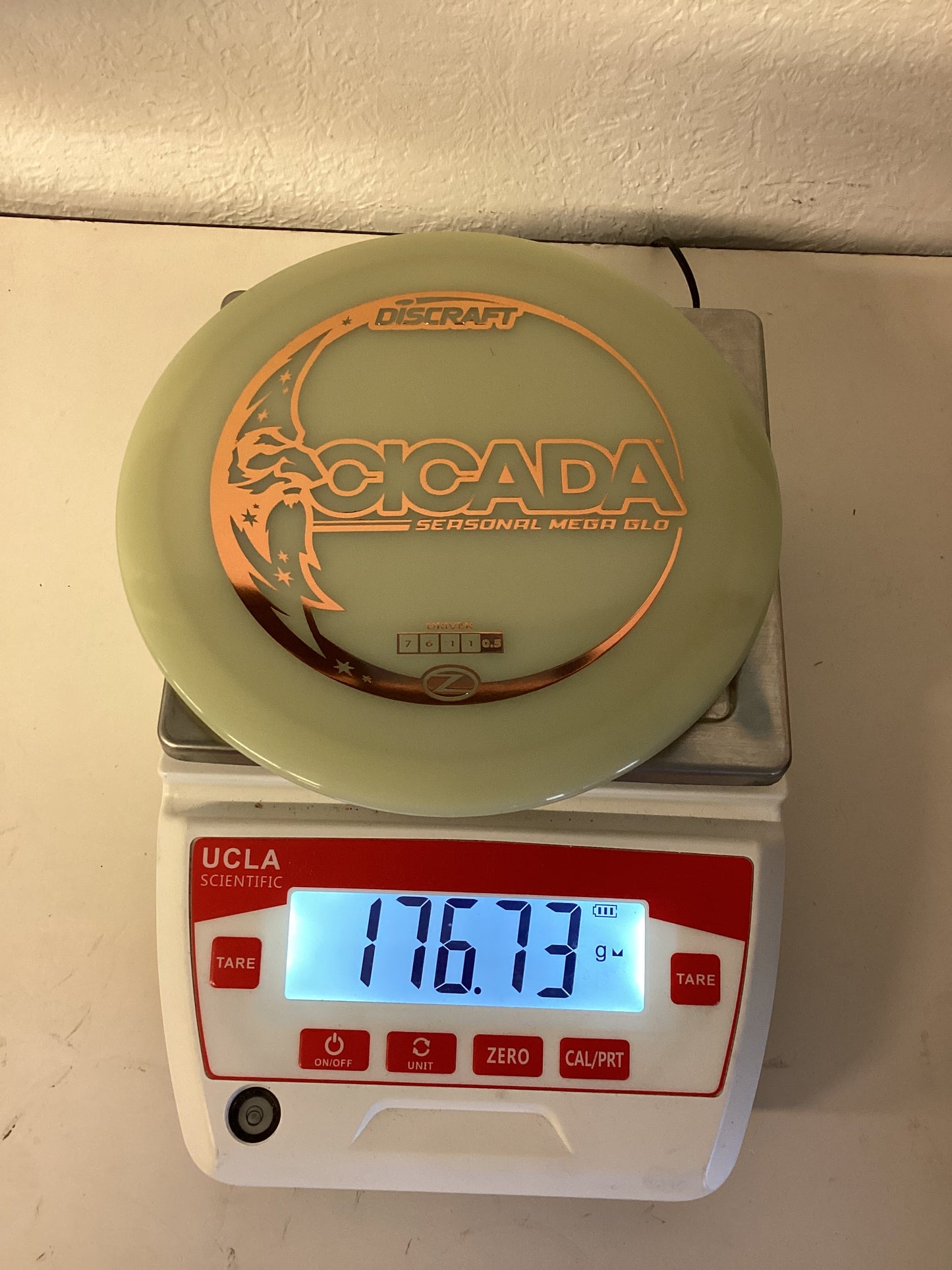 Discraft Seasonal Mega Glo Cicada