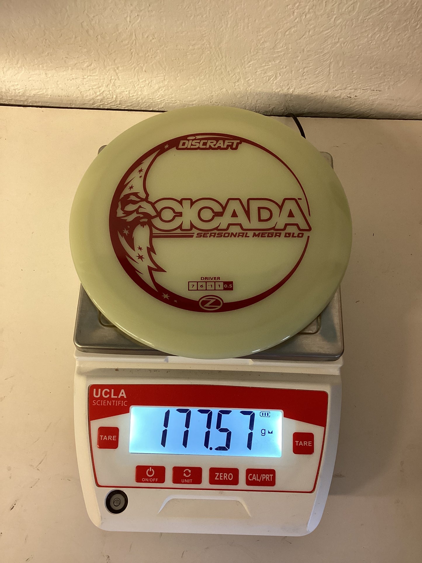 Discraft Seasonal Mega Glo Cicada