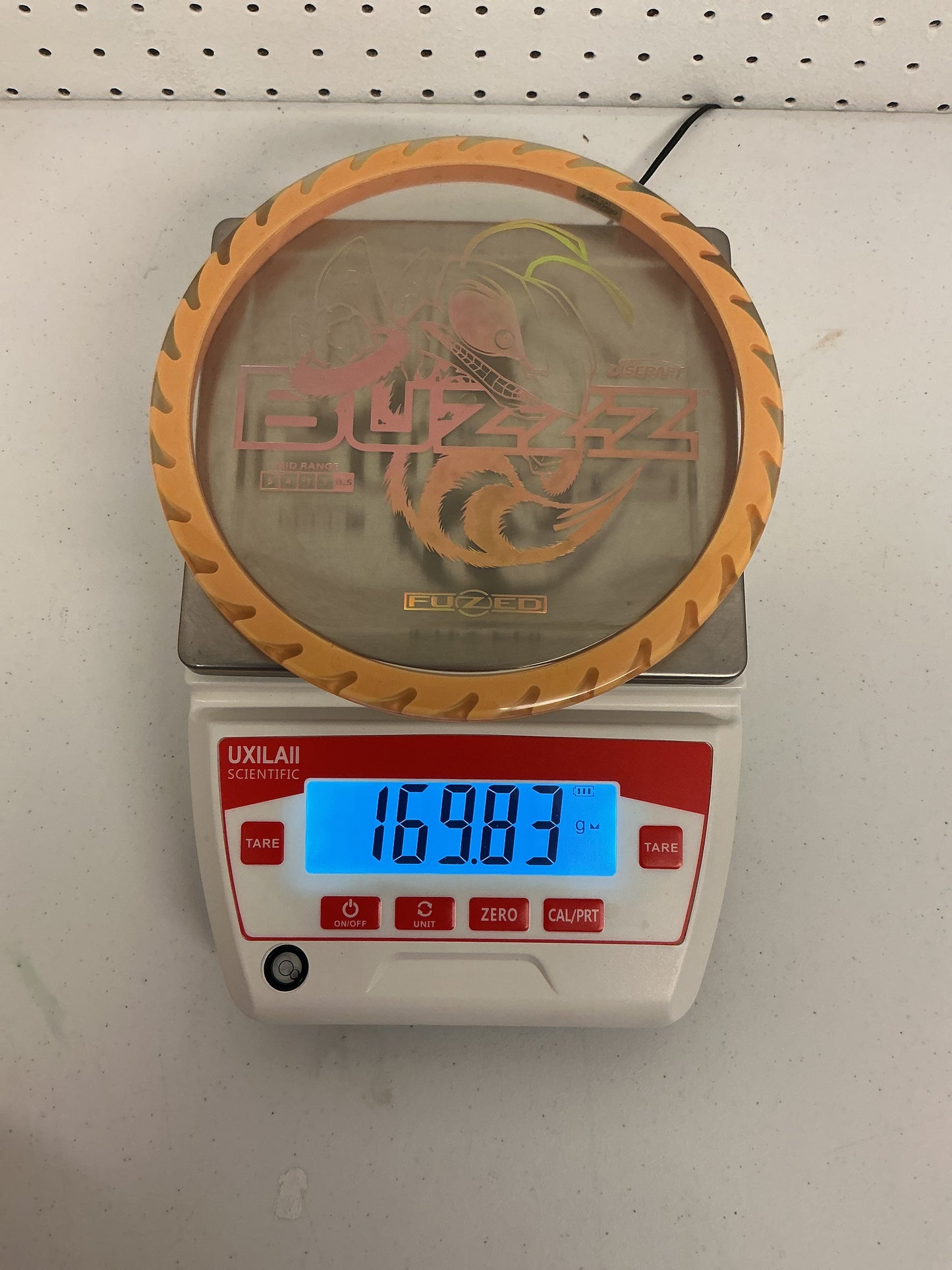 Discraft Fuzed Line Buzzz with Saw Pattern