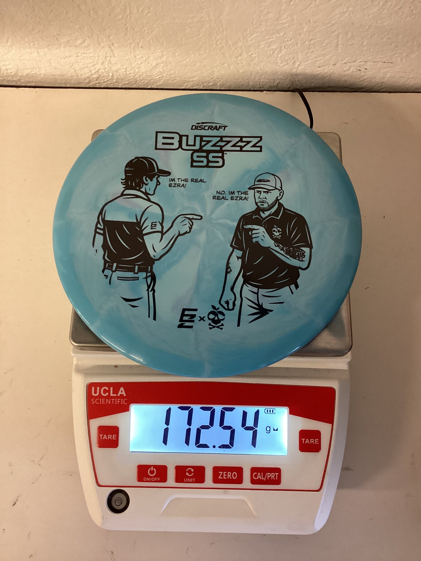 Discraft ESP Swirl Buzzz SS - Ezra vs Ezra Collaboration