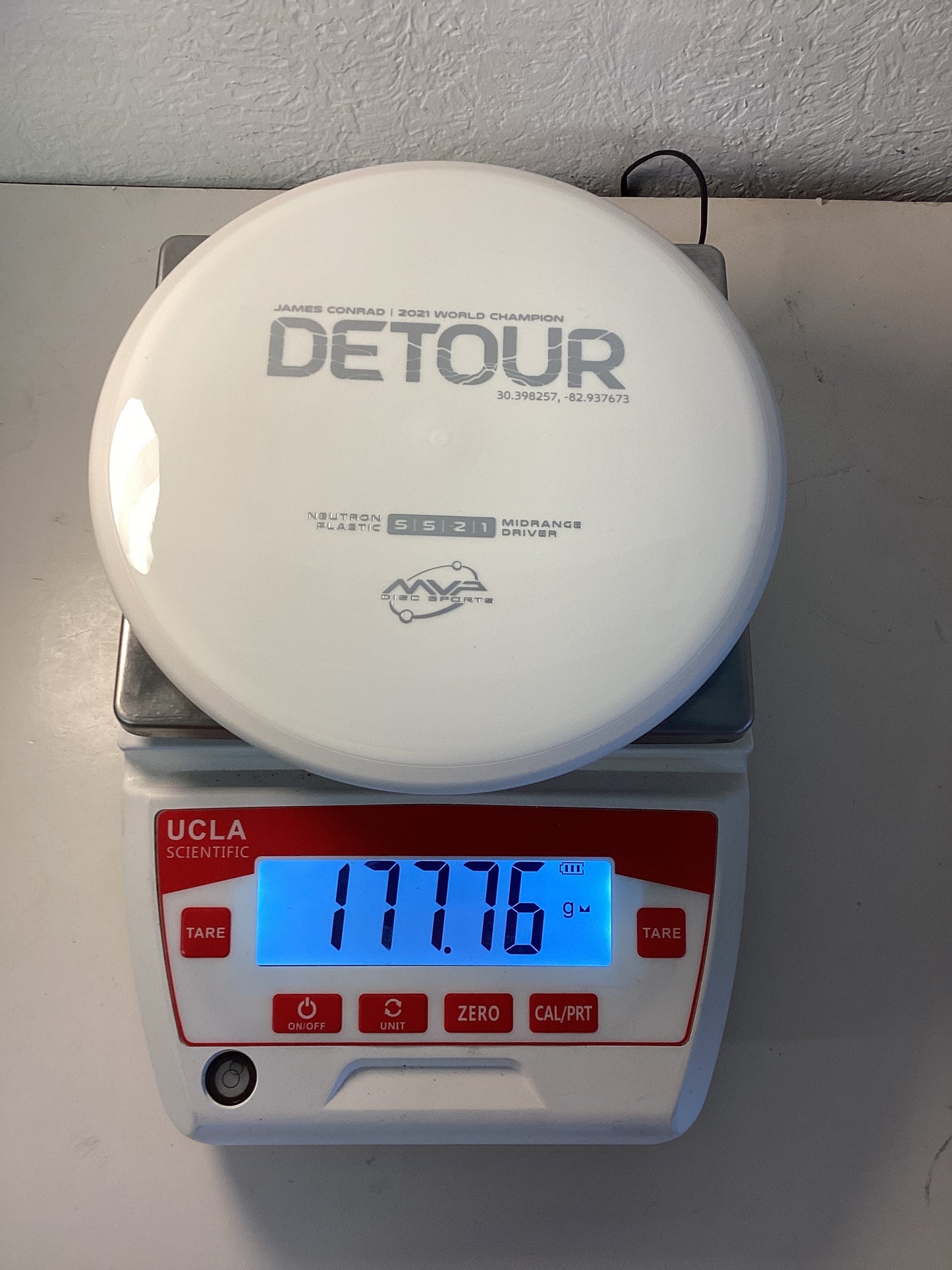 MVP Neutron Detour - Project Lab Coat