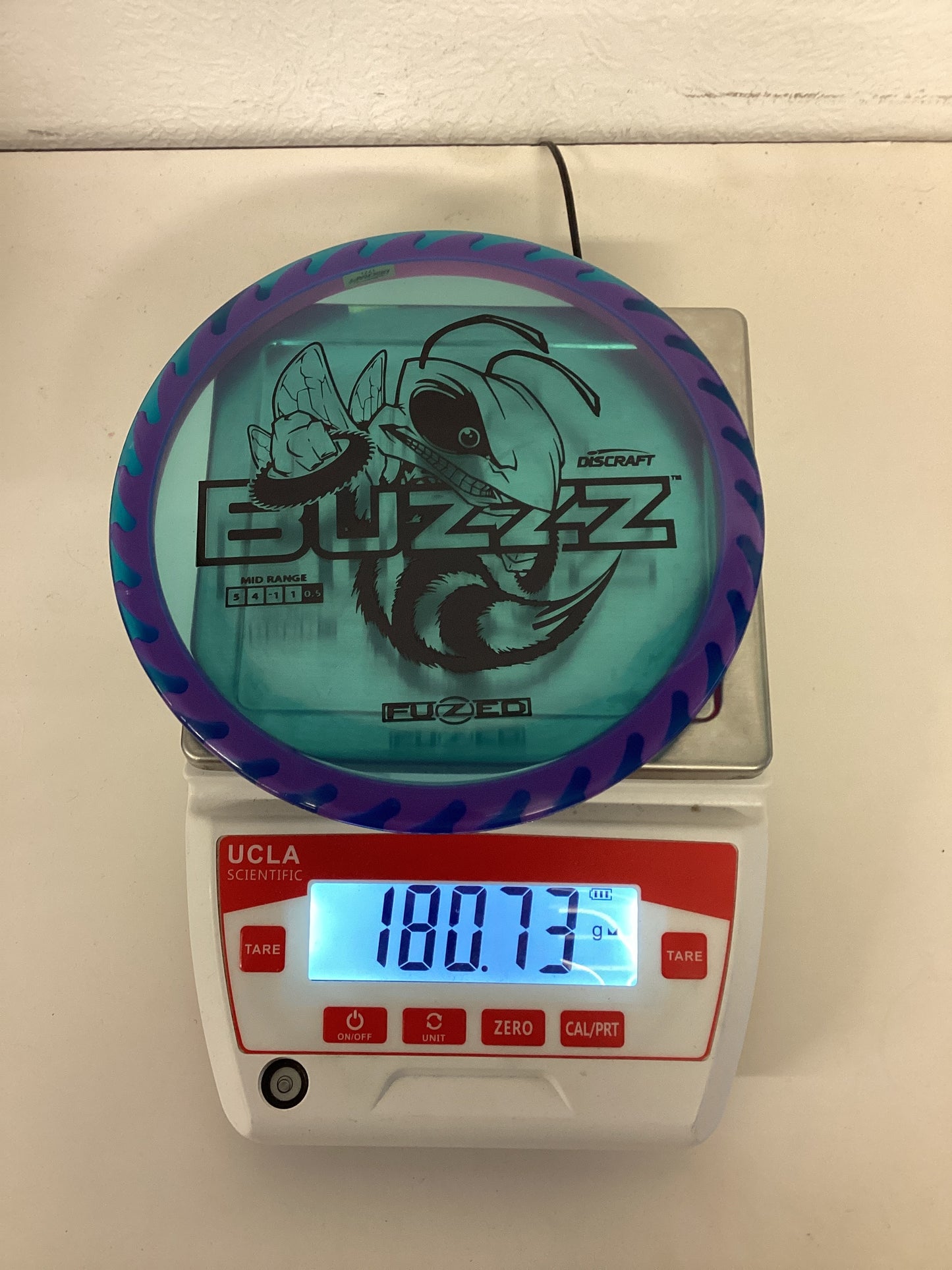 Discraft Fuzed Line Buzzz with Saw Pattern