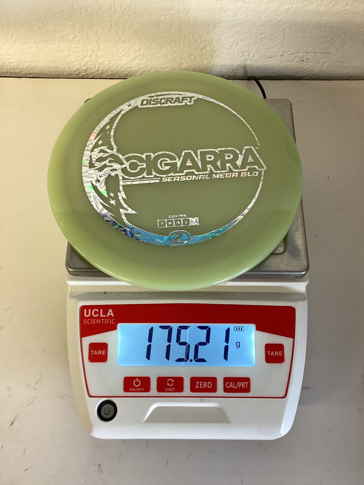 Discraft Seasonal Mega Glo Cigarra