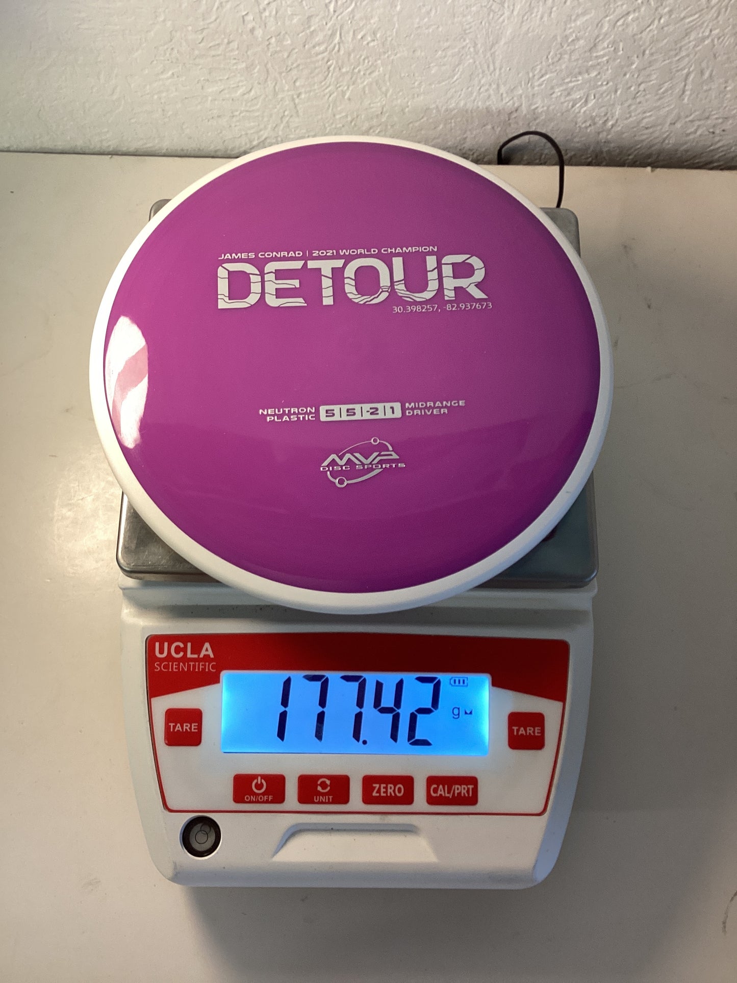 MVP Neutron Detour - Project Lab Coat