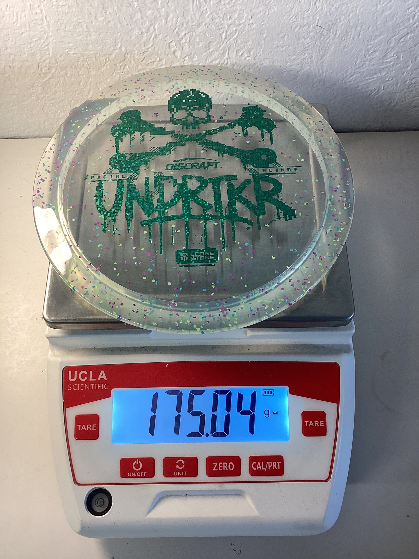 Discraft CryZtal Confetti Undertaker - 2026 Ledgestone Edition