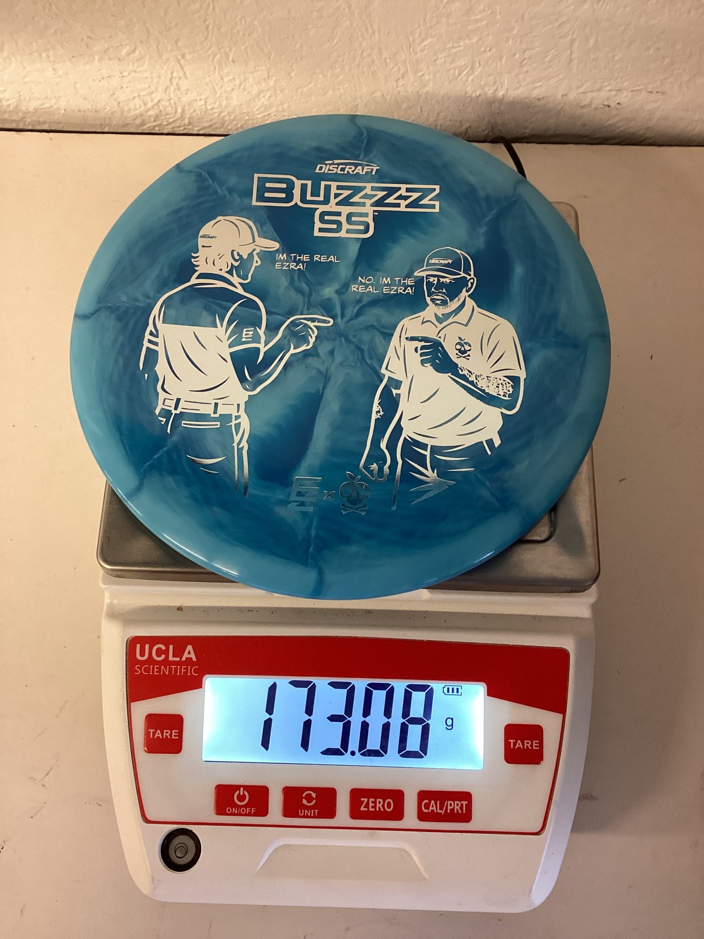 Discraft ESP Swirl Buzzz SS - Ezra vs Ezra Collaboration