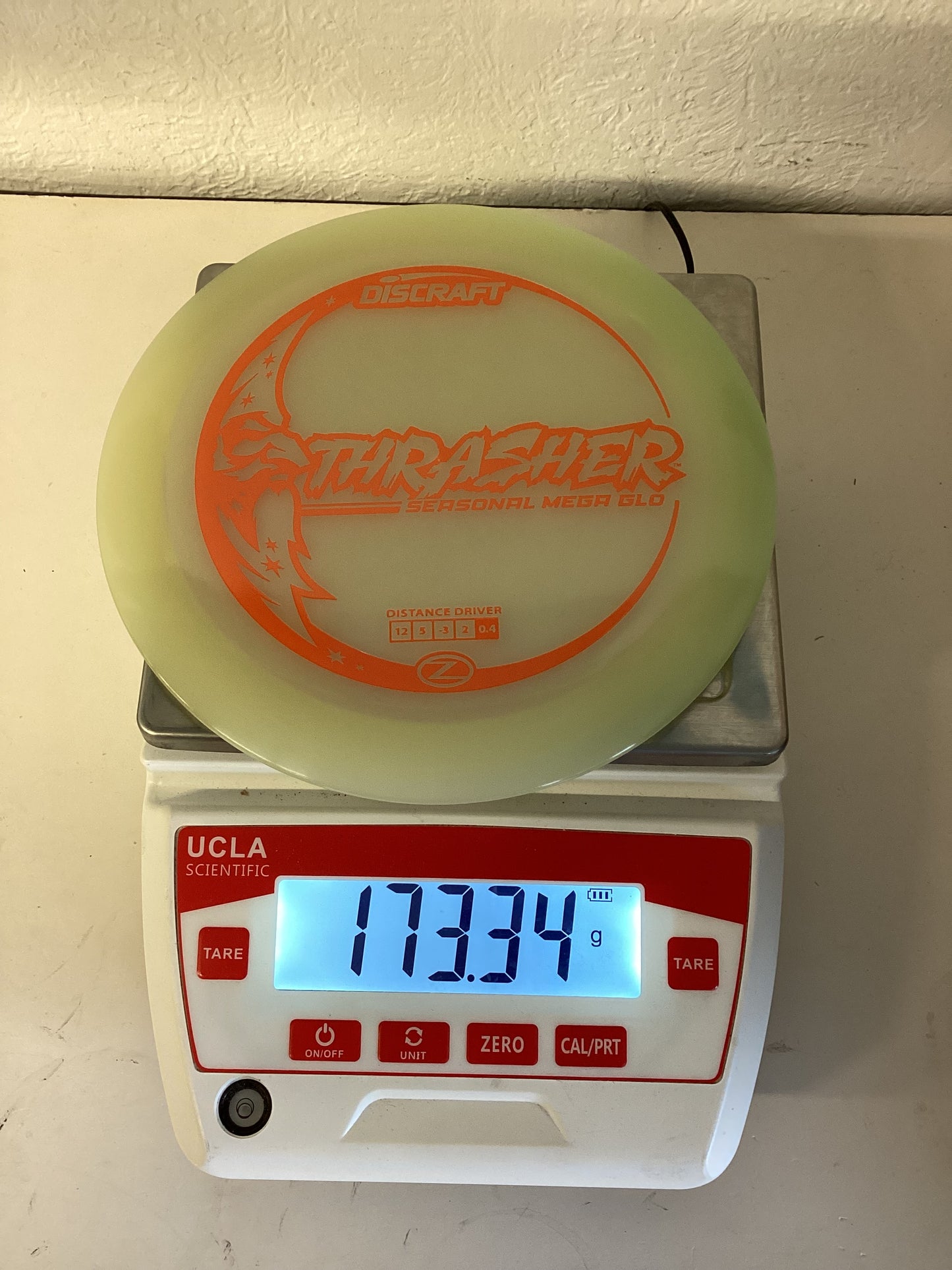 Discraft Seasonal Mega Glo Thrasher