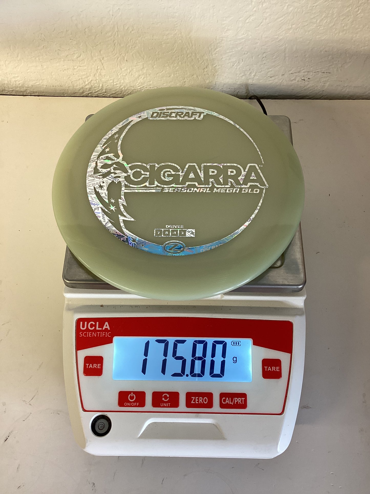 Discraft Seasonal Mega Glo Cigarra