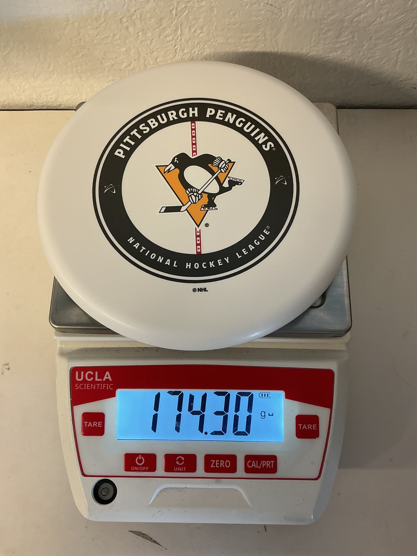 Prodigy ACE Line P Model S Basegrip - Pittsburgh Penguins Home Ice Stamp