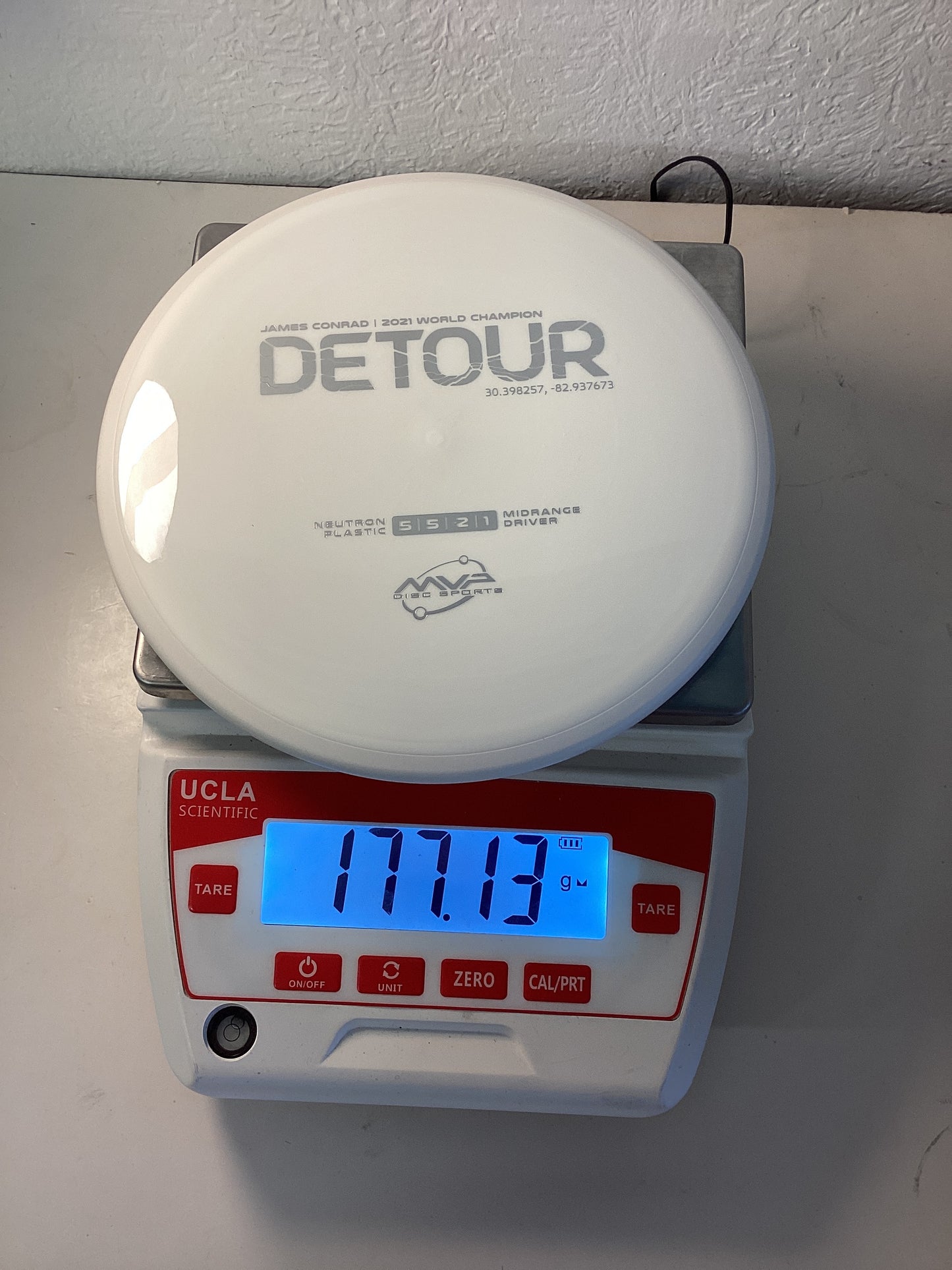 MVP Neutron Detour - Project Lab Coat