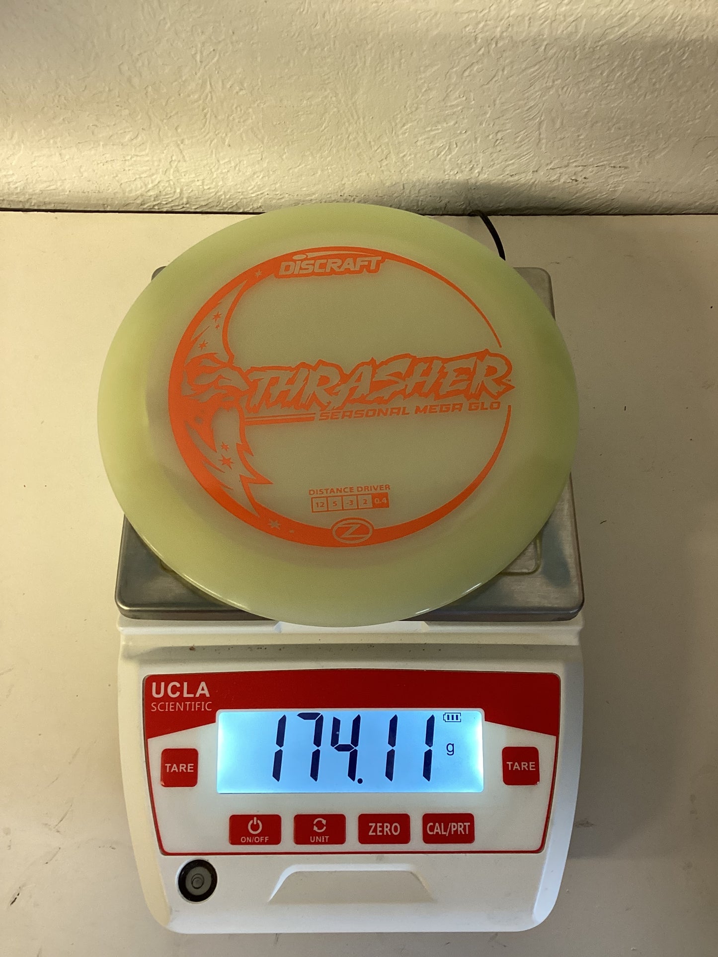 Discraft Seasonal Mega Glo Thrasher