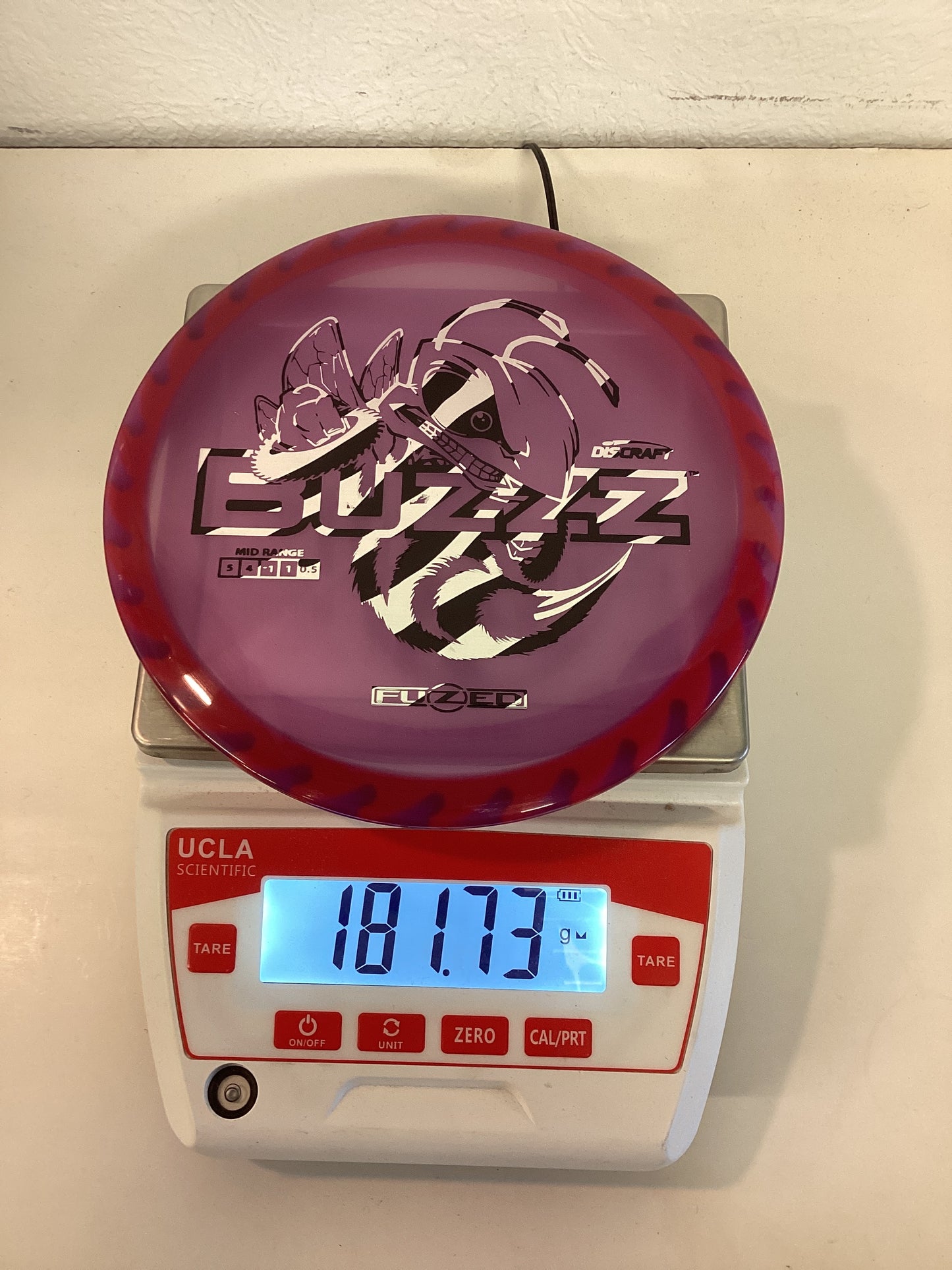 Discraft Fuzed Line Buzzz with Saw Pattern