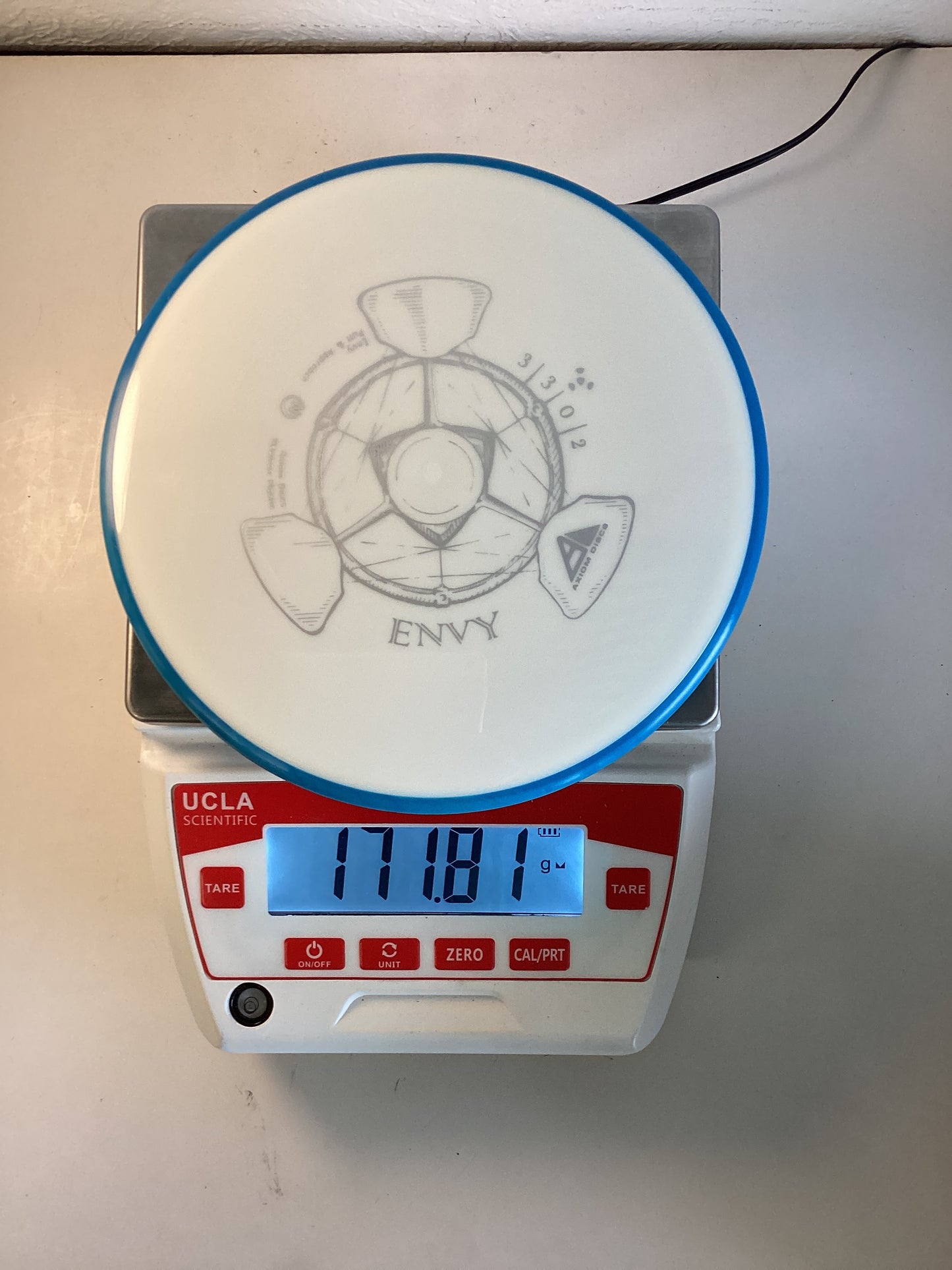Axiom Neutron Envy