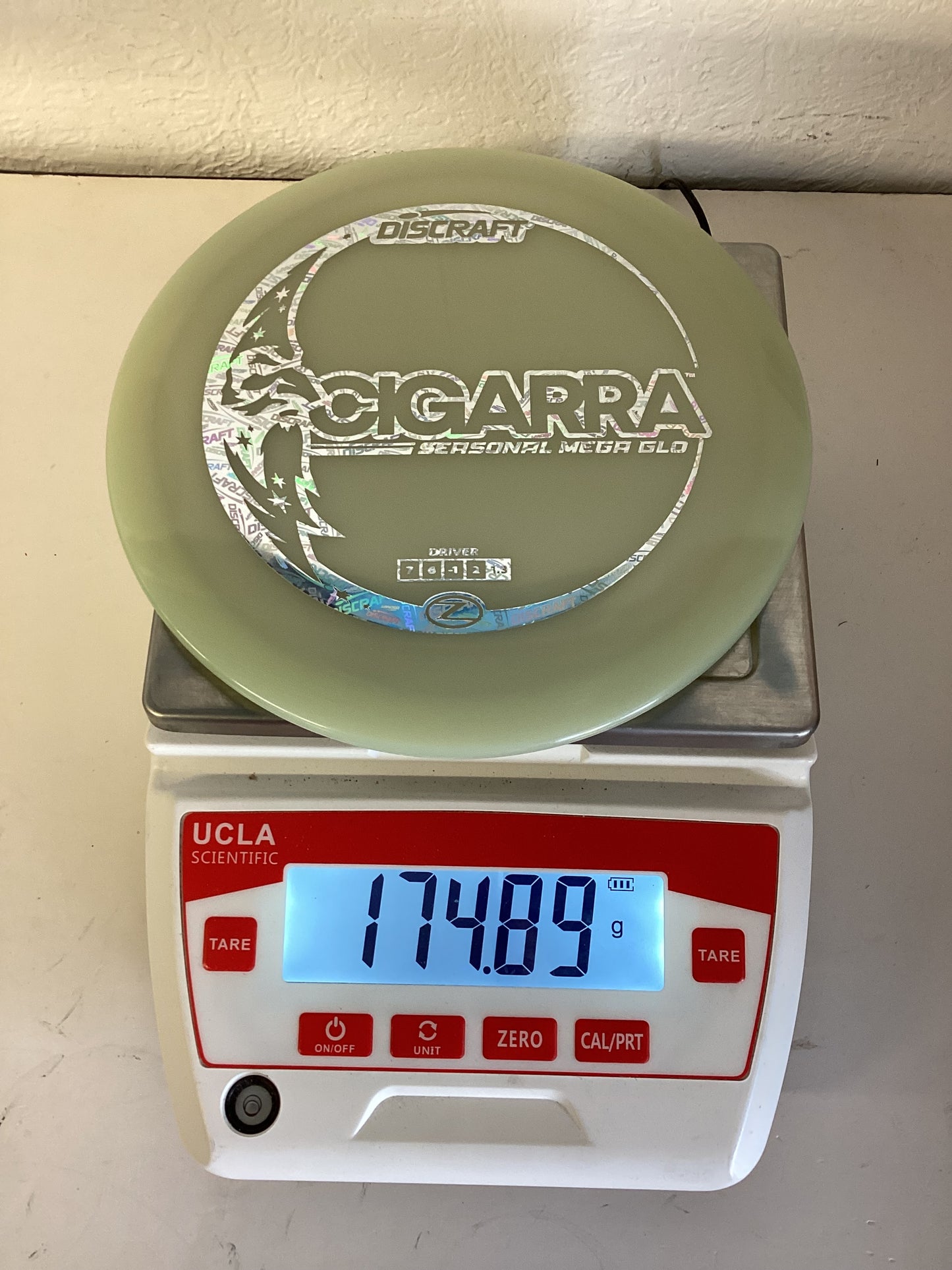 Discraft Seasonal Mega Glo Cigarra
