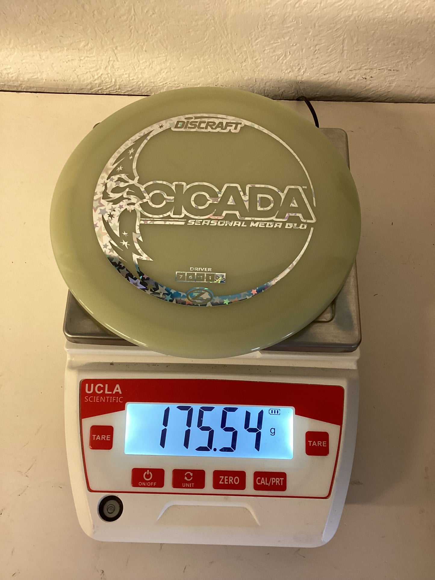 Discraft Seasonal Mega Glo Cicada