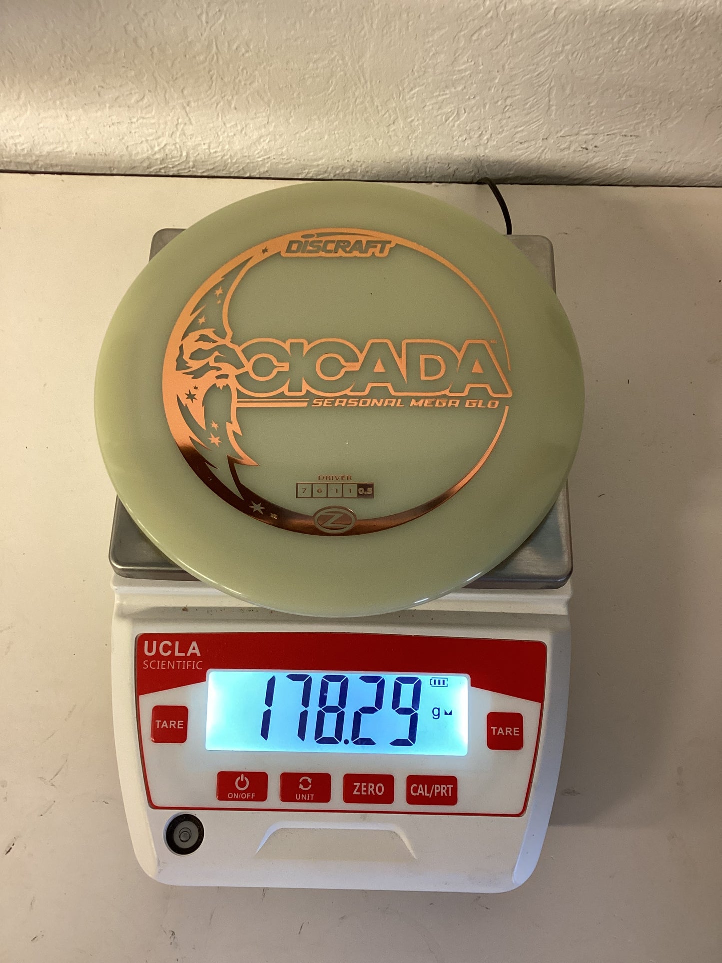 Discraft Seasonal Mega Glo Cicada