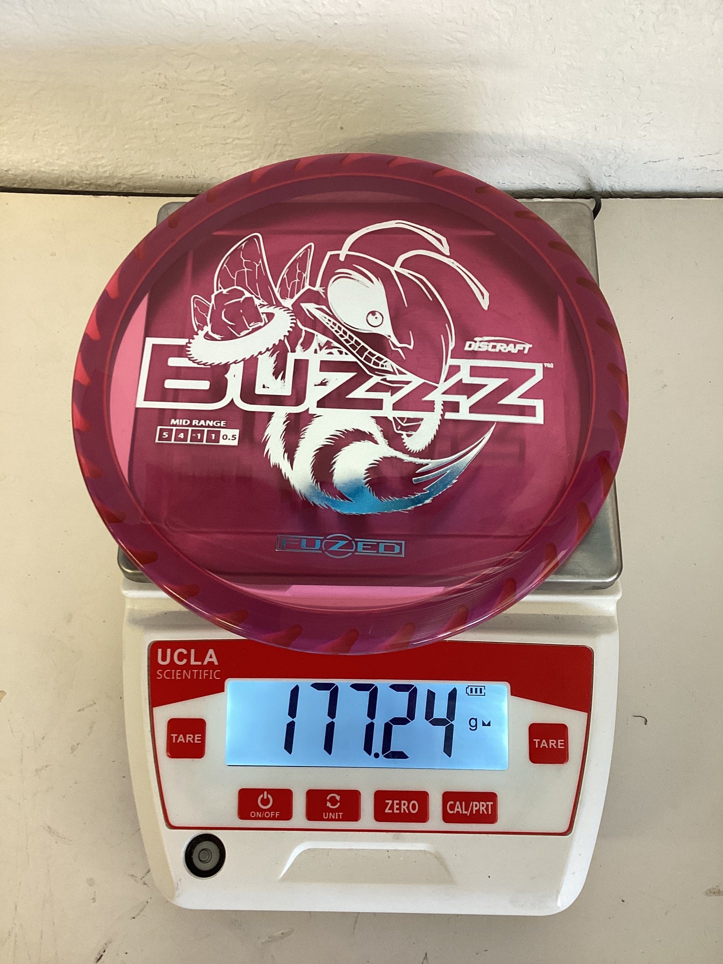 Discraft Fuzed Line Buzzz with Saw Pattern