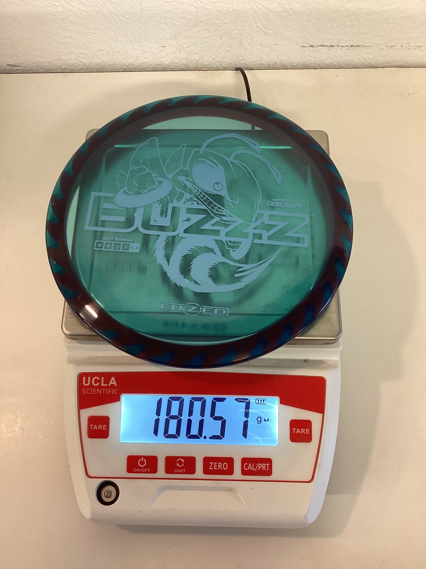 Discraft Fuzed Line Buzzz with Saw Pattern