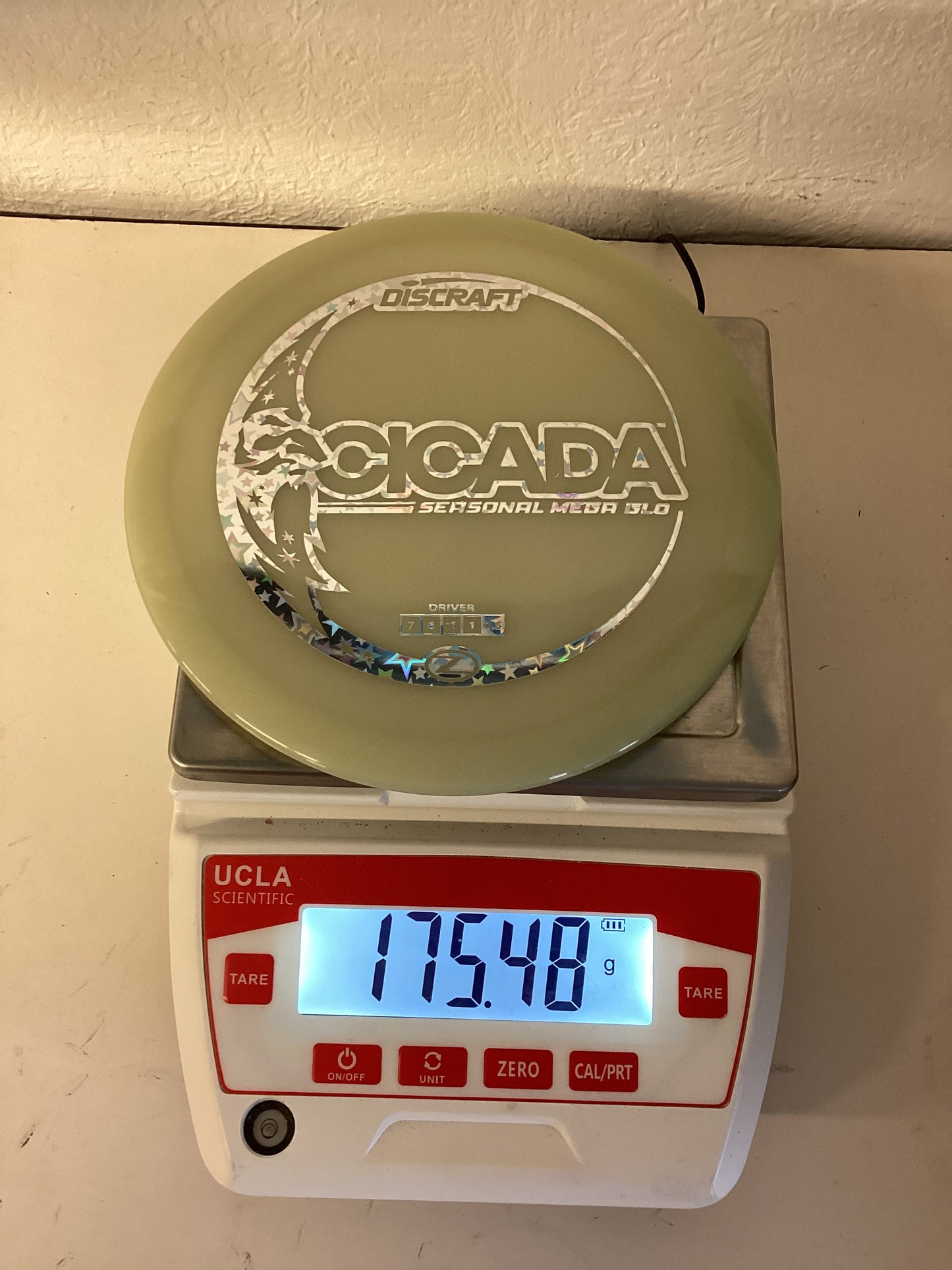 Discraft Seasonal Mega Glo Cicada