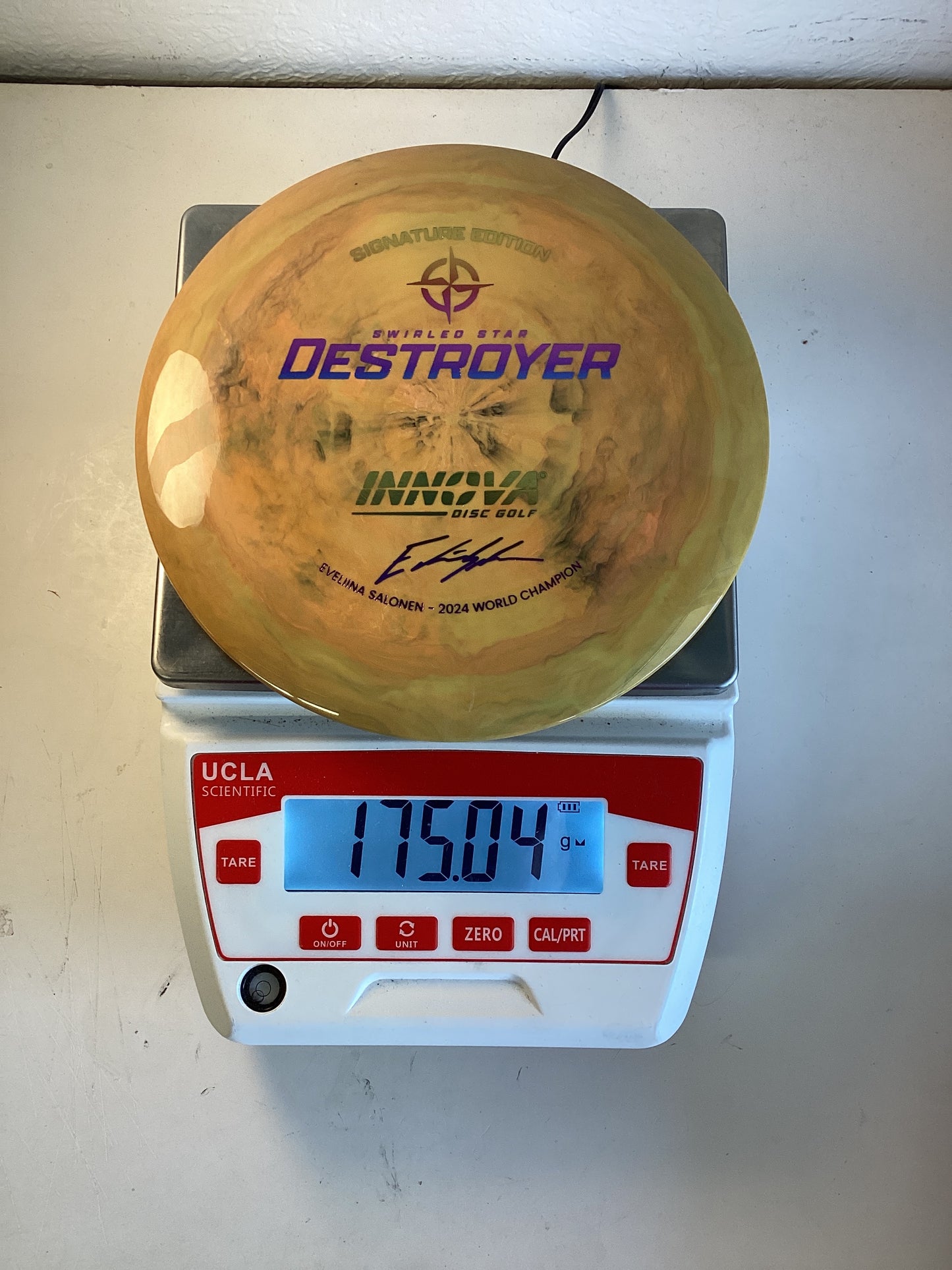 Innova Swirled Star Eveliina Salonen Destroyer