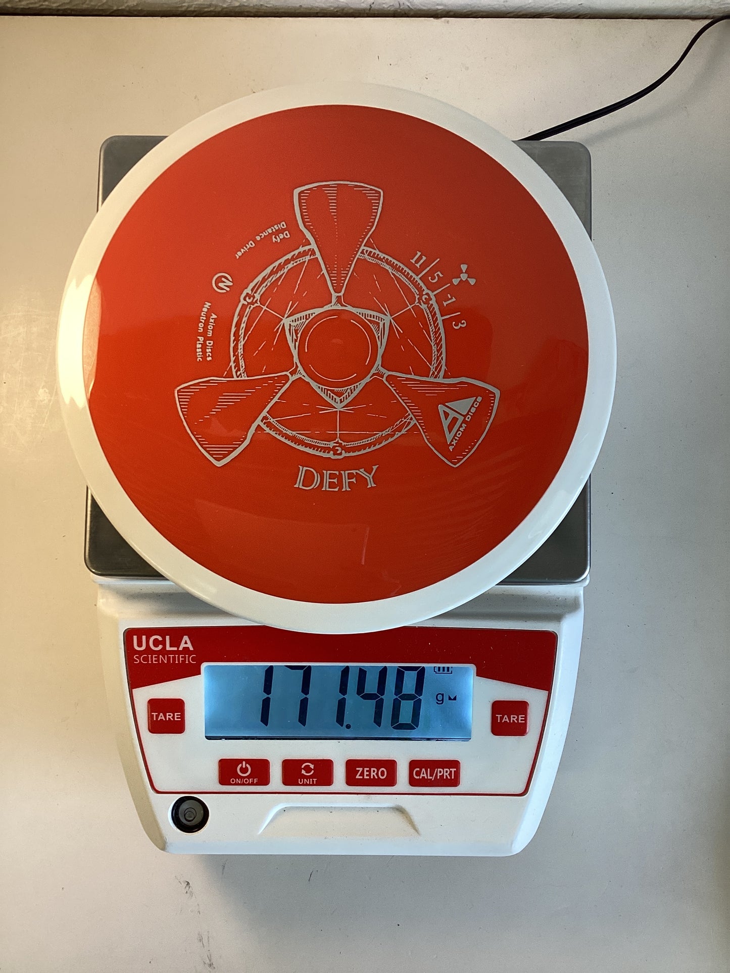 Axiom Neutron Defy