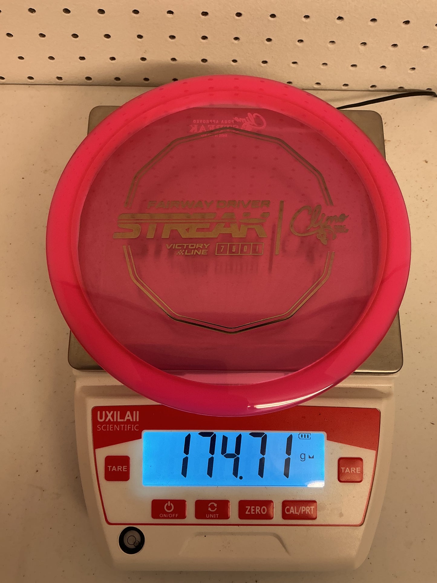 Climo Disc Golf Victory Line Streak