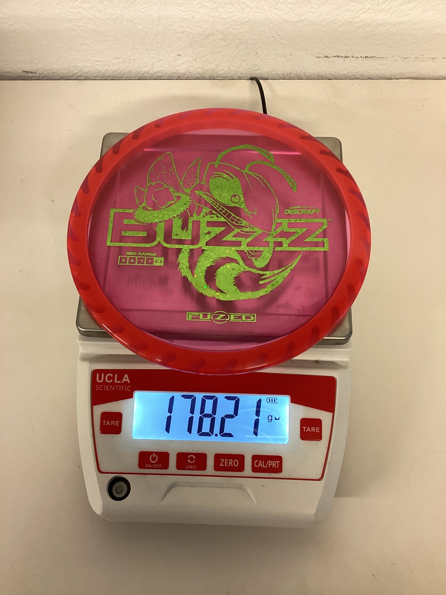 Discraft Fuzed Line Buzzz with Saw Pattern