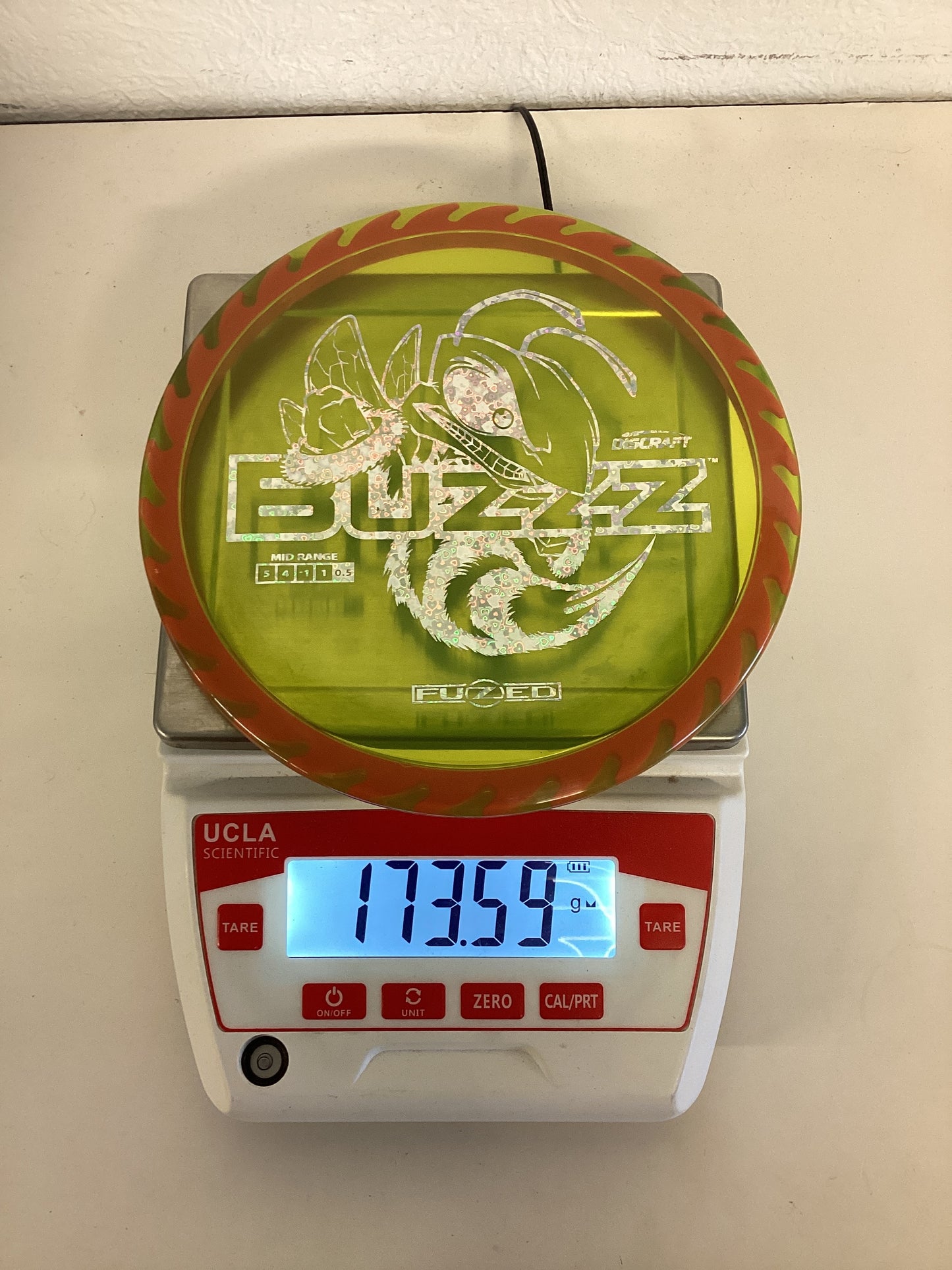 Discraft Fuzed Line Buzzz with Saw Pattern