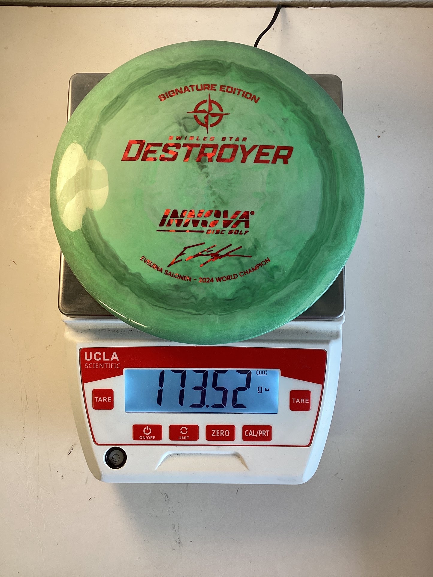 Innova Swirled Star Eveliina Salonen Destroyer