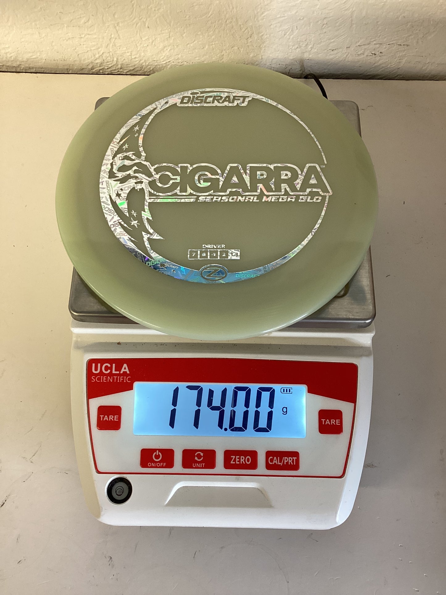 Discraft Seasonal Mega Glo Cigarra