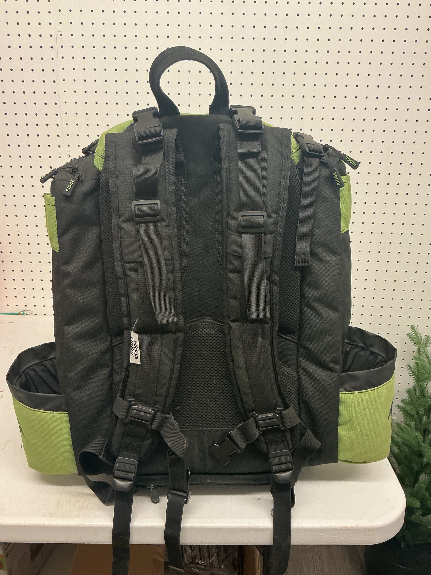 Ridge Roller Original Backpack Including Seat Frame *Pre-Owned*