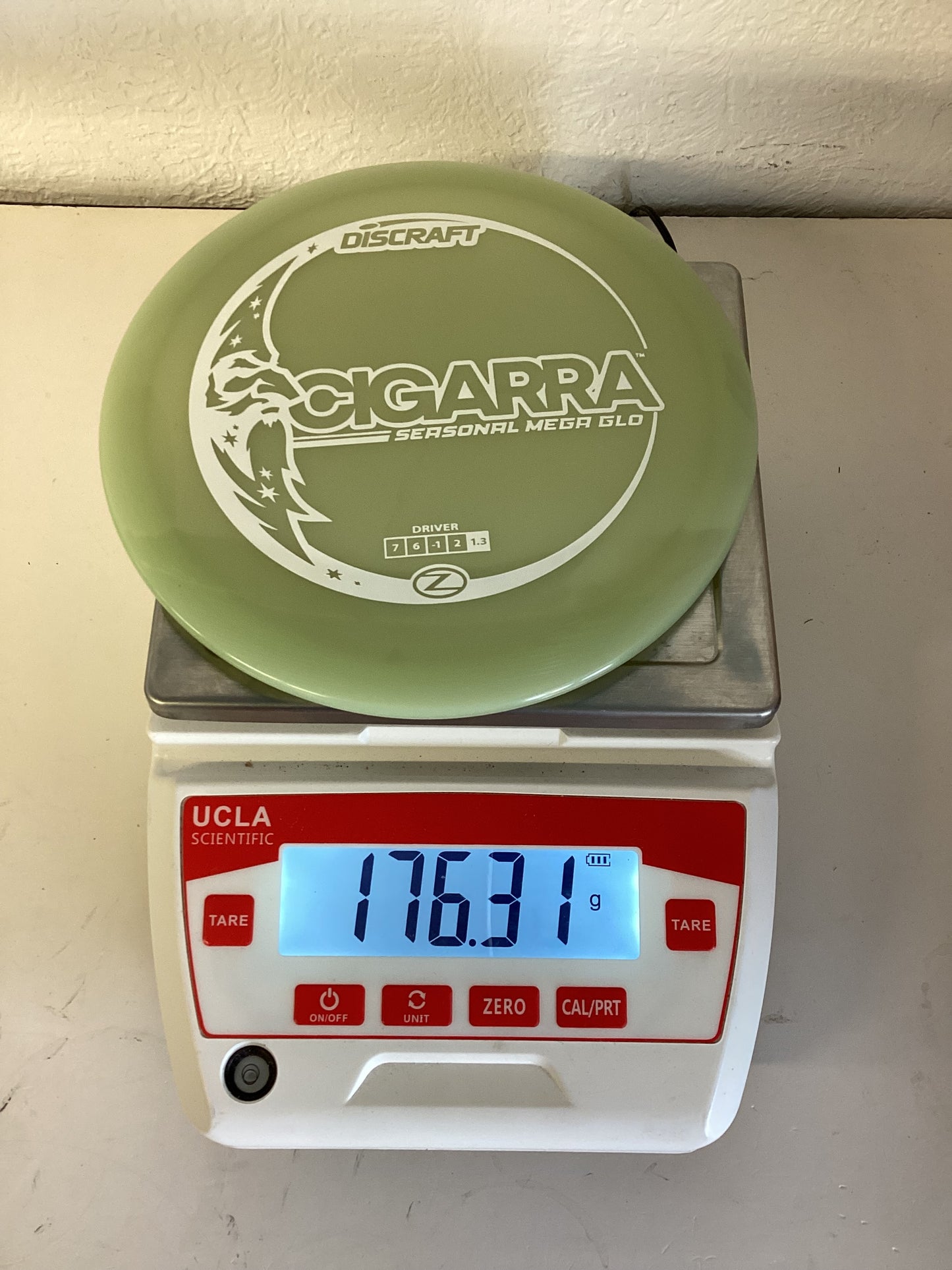 Discraft Seasonal Mega Glo Cigarra