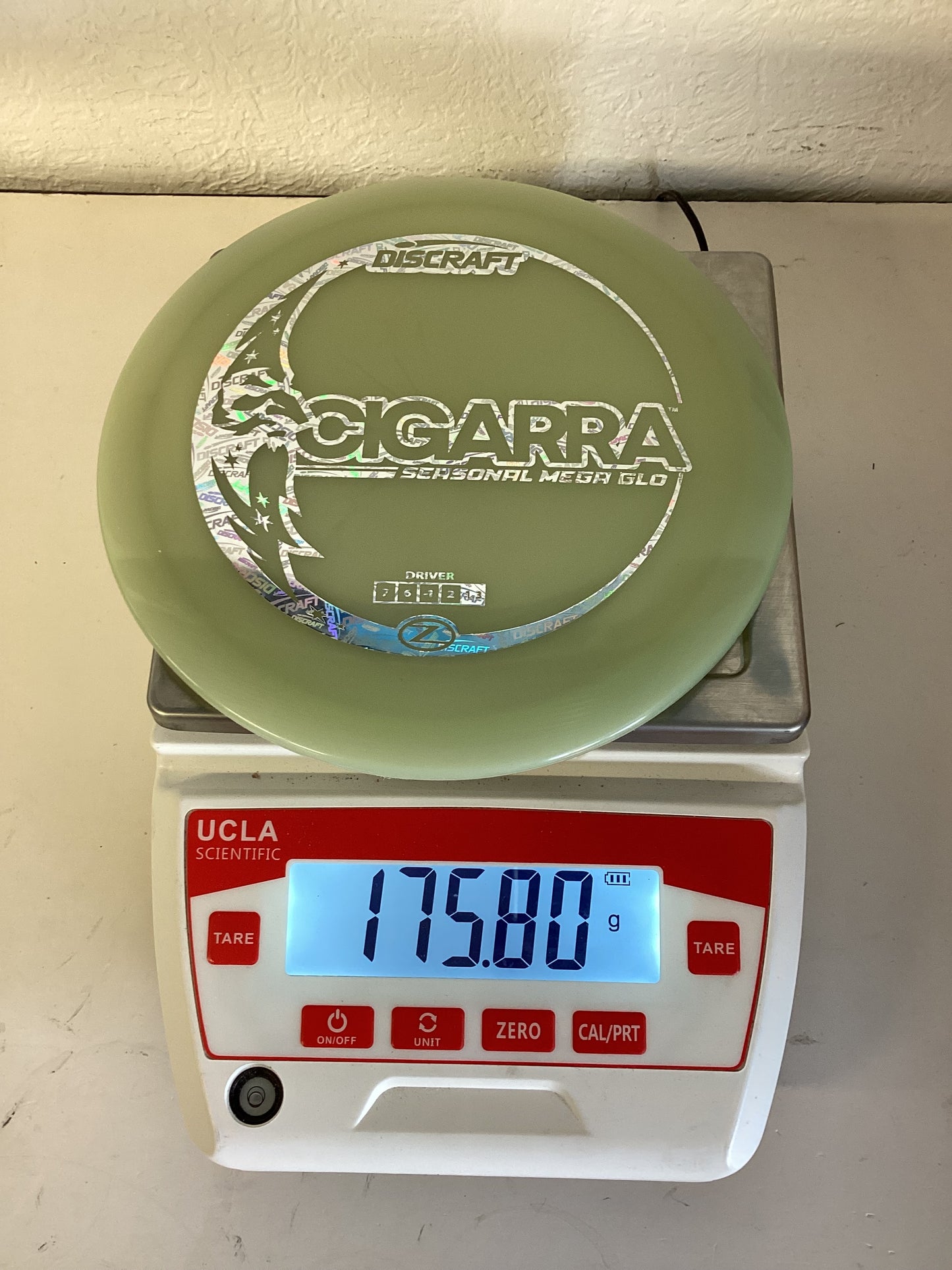 Discraft Seasonal Mega Glo Cigarra