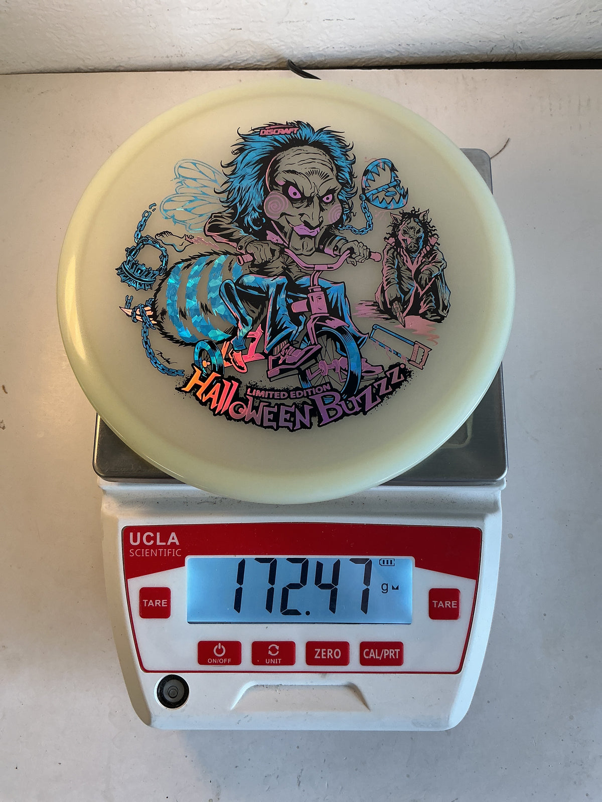 Discraft Mega-Glo Buzzz - 2026 Halloween Special Edition