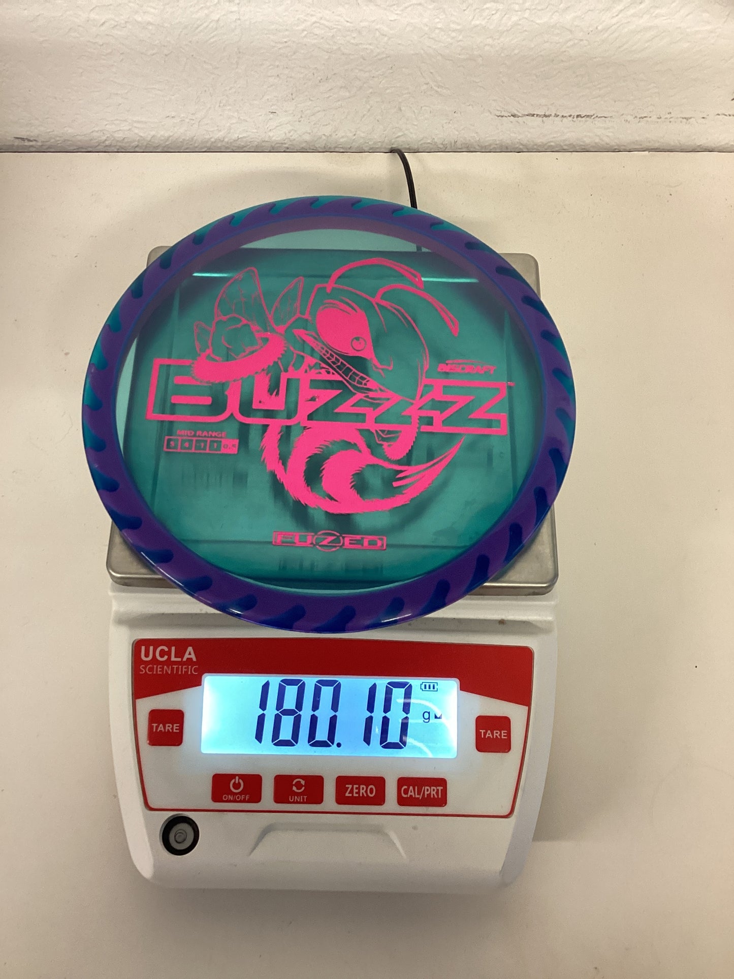 Discraft Fuzed Line Buzzz with Saw Pattern