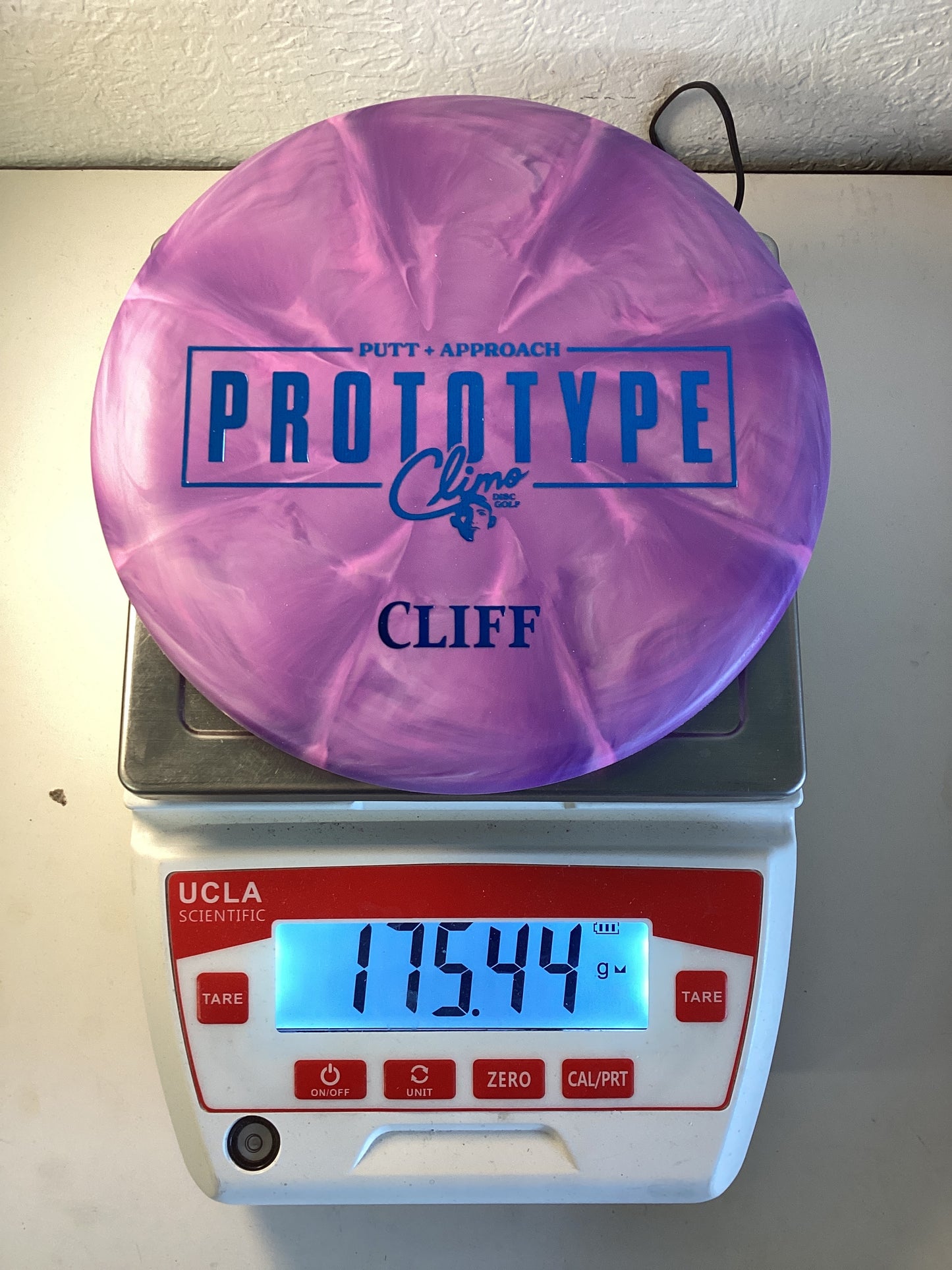 Climo Disc Golf Trophy Line Cliff - Prototype