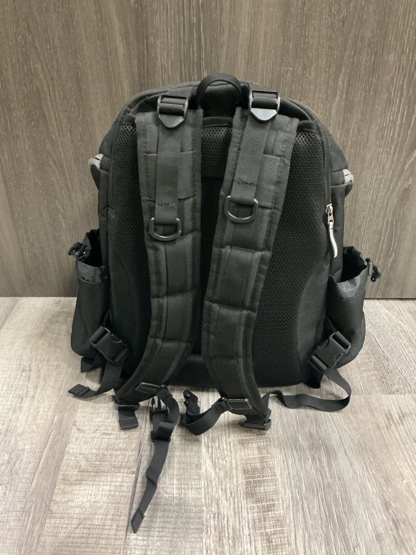 Discmania Fanatic 2 Backpack - *PREOWNED*