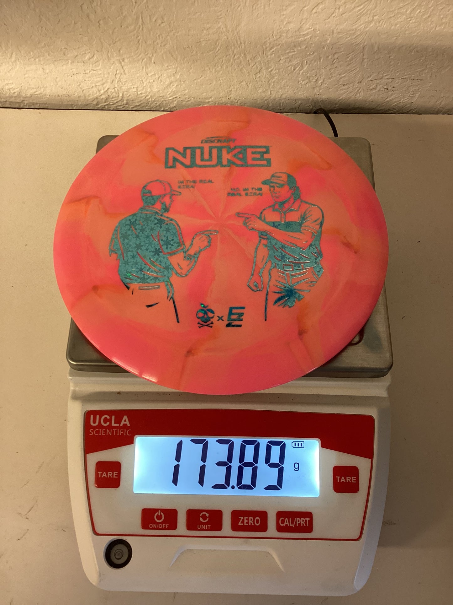 Discraft ESP Swirl Nuke - Ezra vs Ezra Collaboration