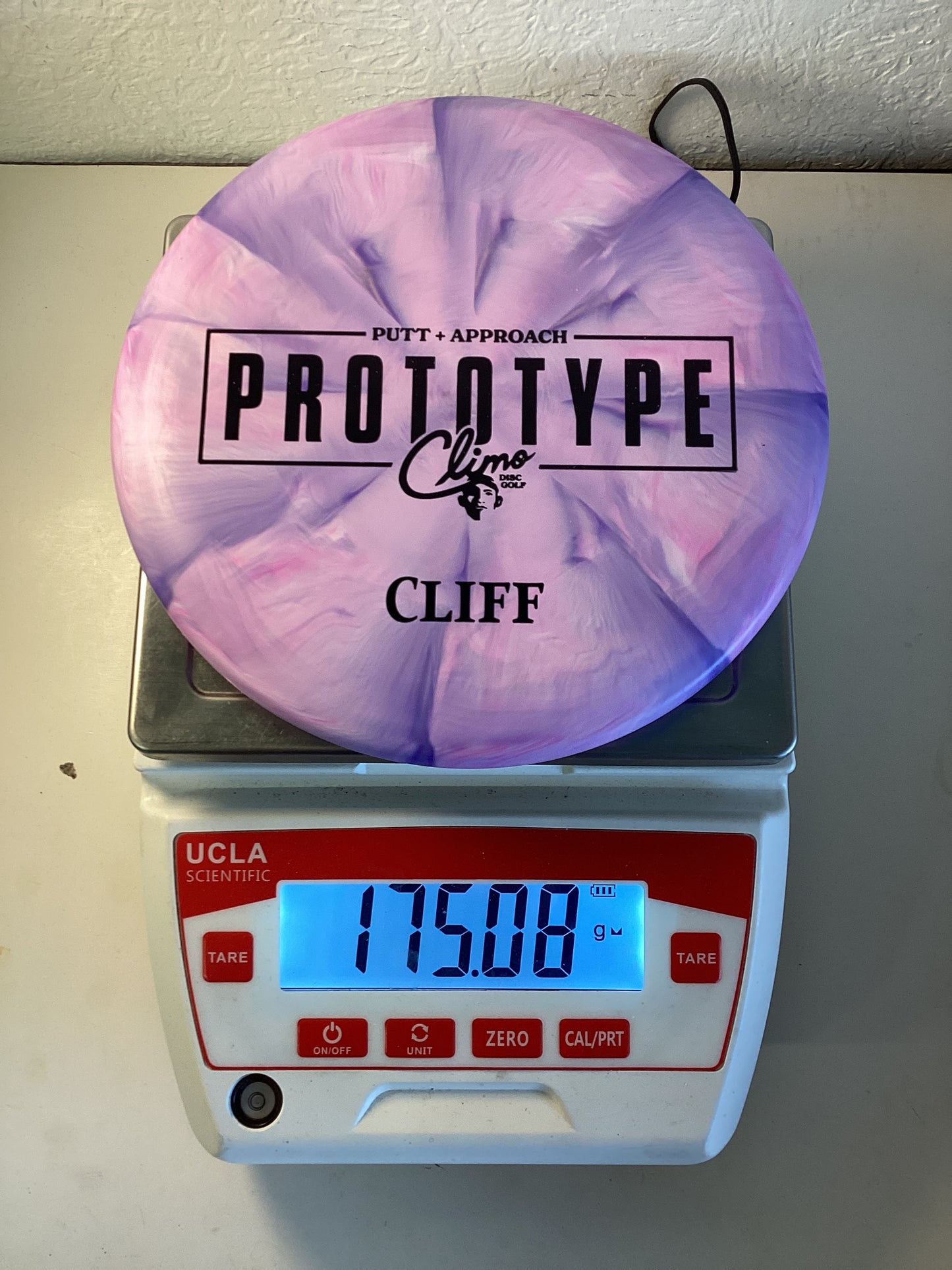 Climo Disc Golf Trophy Line Cliff - Prototype